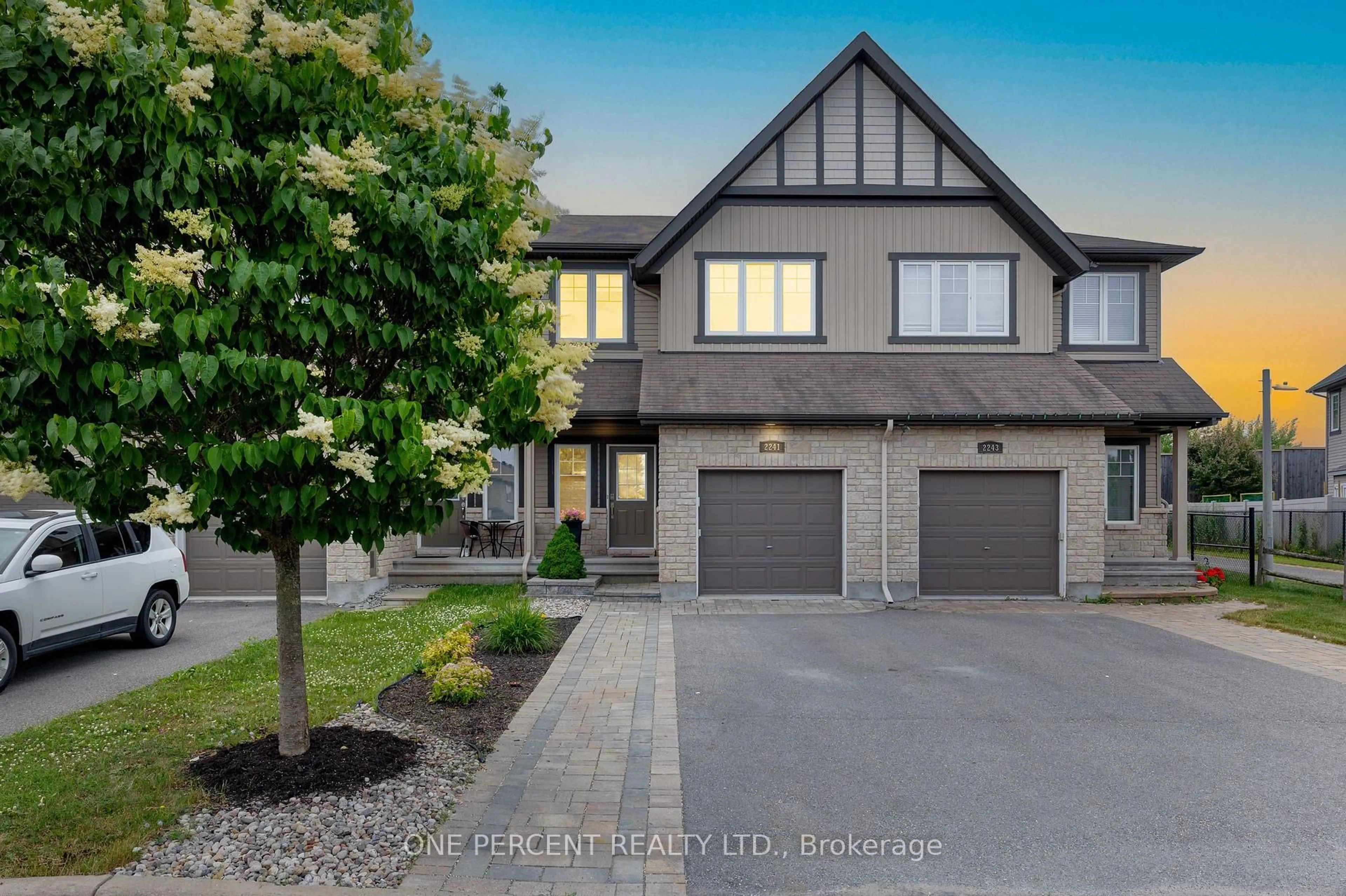Unknown for 2241 Descartes St, Orleans Ontario K4A 0W4