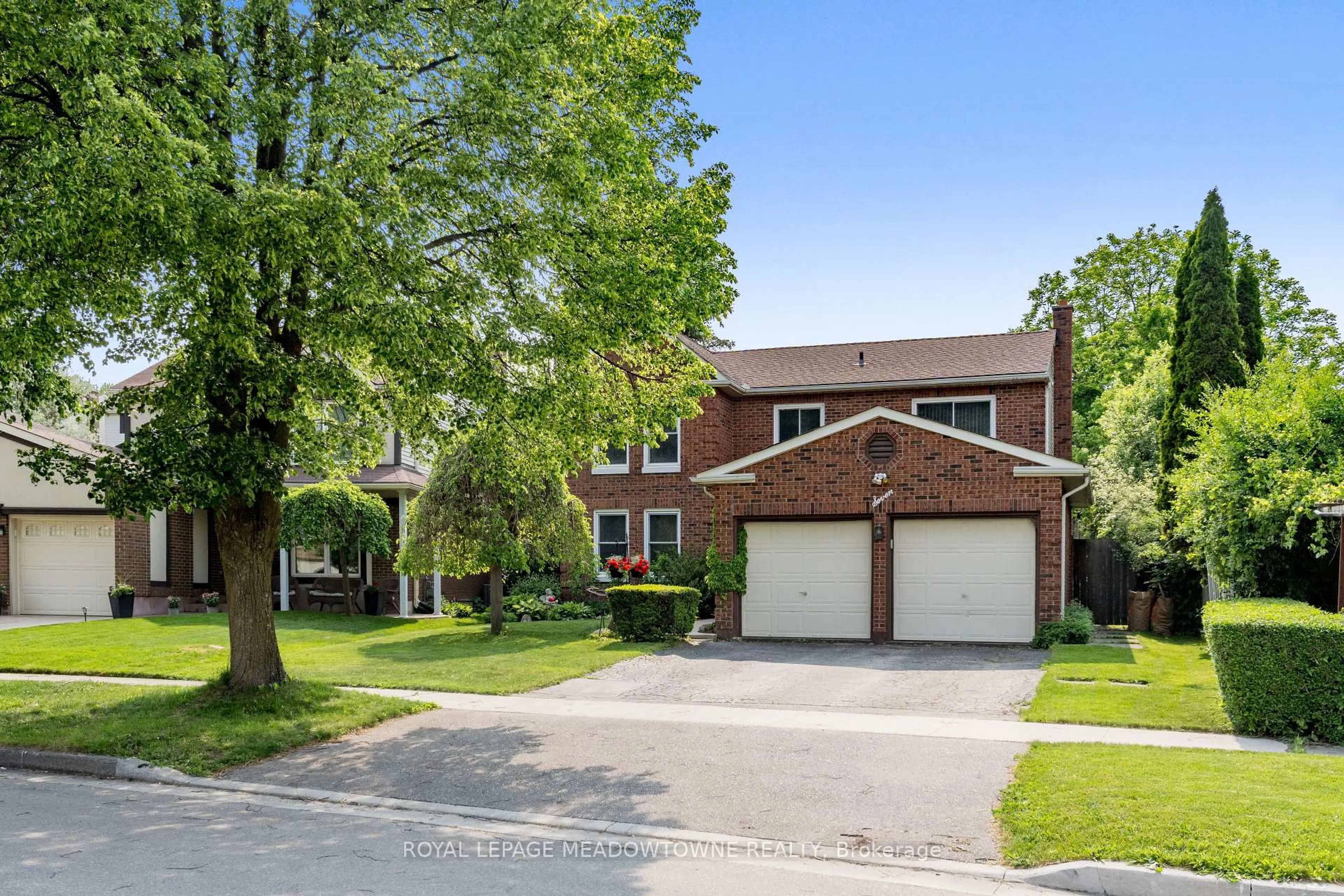 Home with brick exterior material, street for 7 Deerwood Cres, Kitchener Ontario N2N 1R4