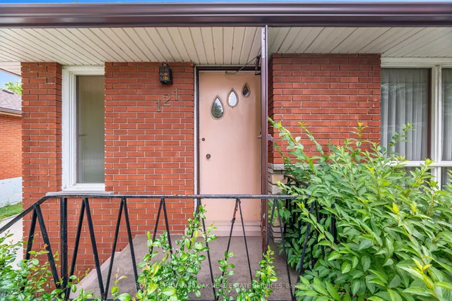 Additional image 45 of 121 Manning Ave