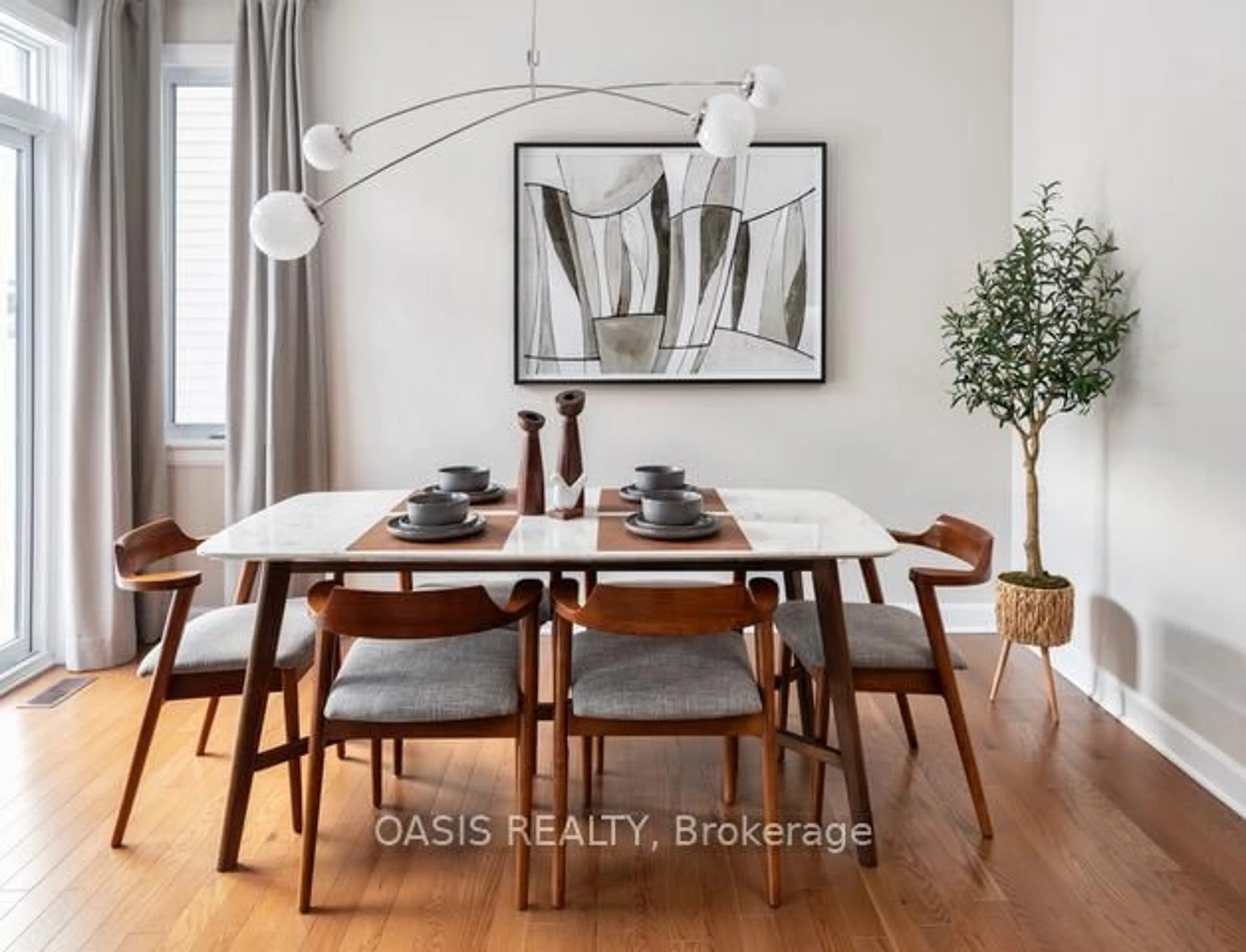 Dining room, wood/laminate floor for 137 Kerala Pl, Ottawa Ontario K1T 0Z2