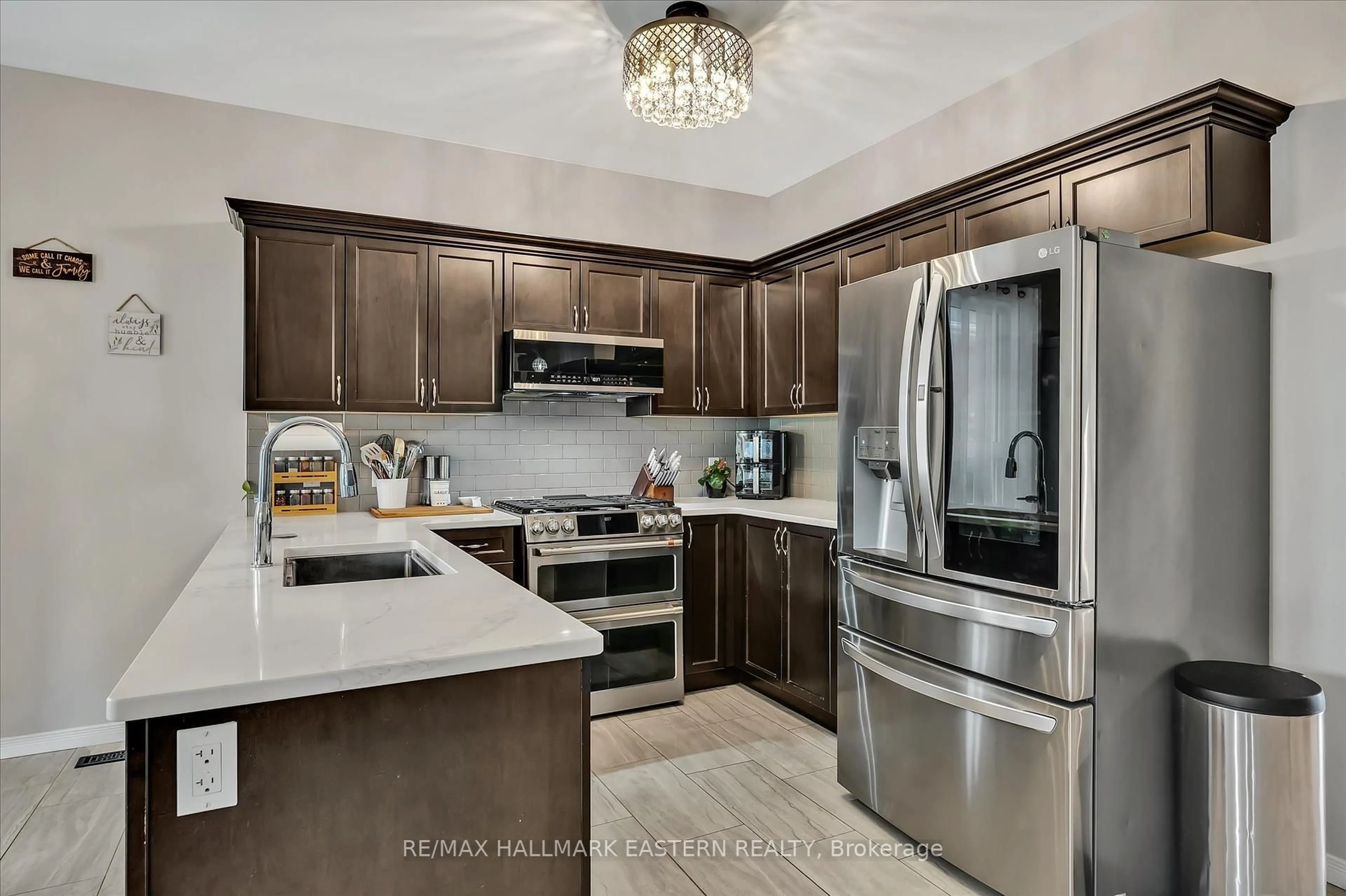 Contemporary kitchen, ceramic/tile floor for 1787 Waddell Ave, Peterborough West Ontario K9K 2G5