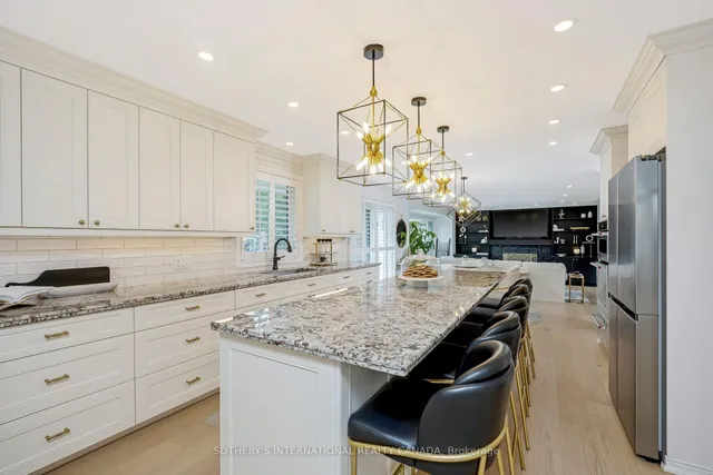 Additional property image - 10 Meander Clse