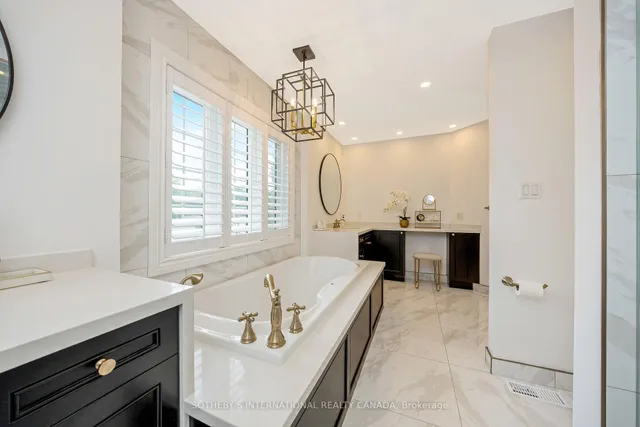 Additional property image - 10 Meander Clse