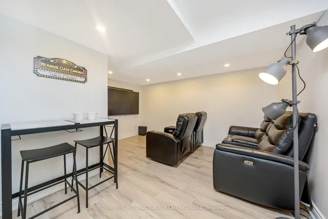 Additional property image - 10 Meander Clse