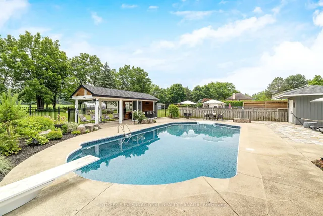 Additional property image - 10 Meander Clse