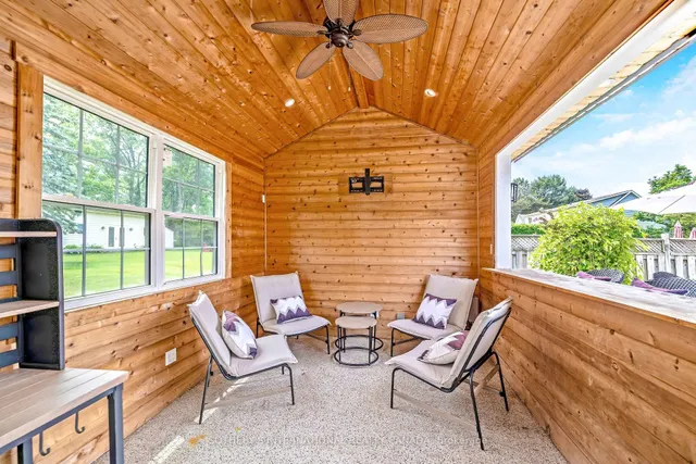 Additional property image - 10 Meander Clse