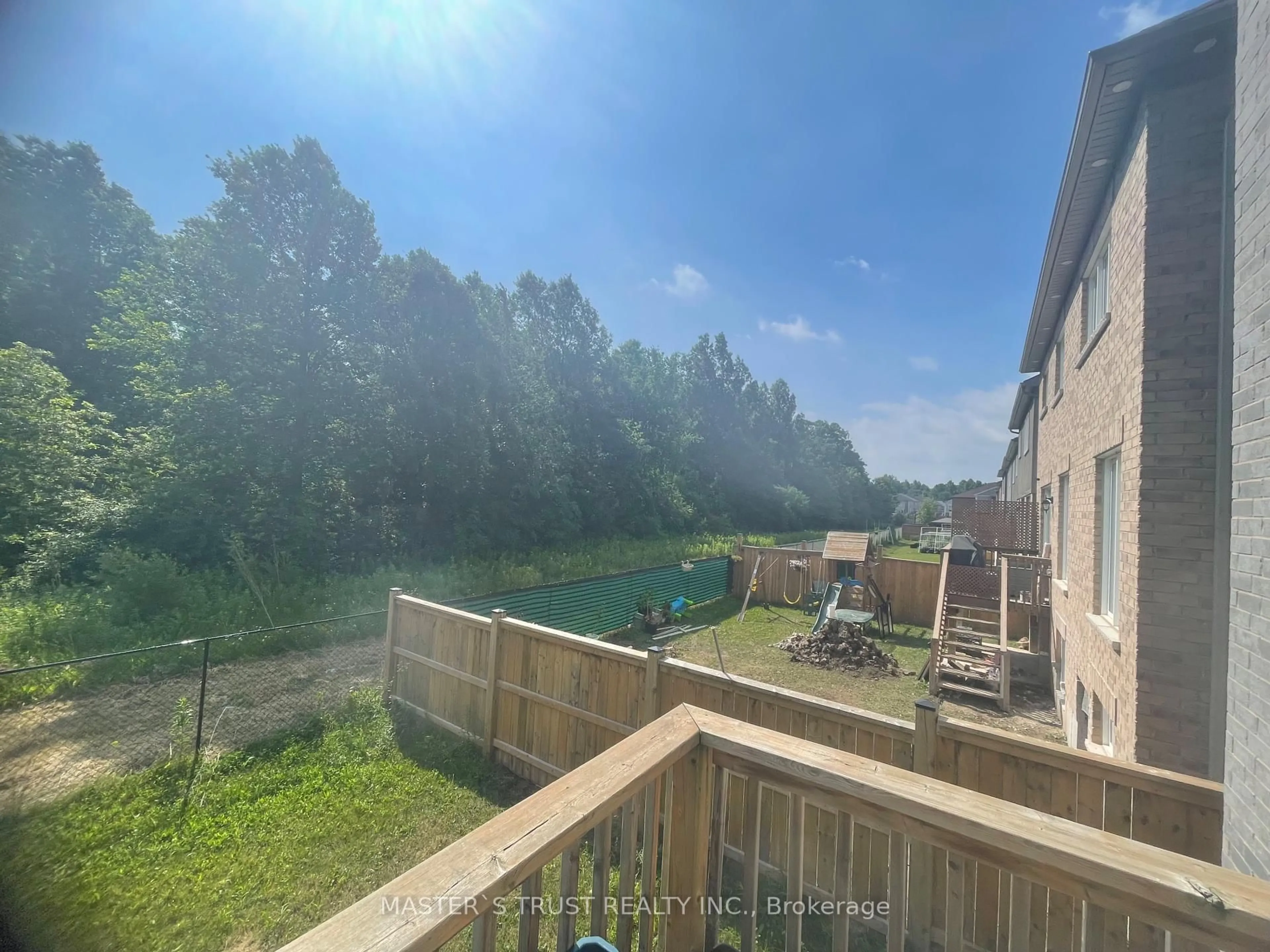 A pic from outside/outdoor area/front of a property/back of a property/a pic from drone, water/lake/river/ocean view for 7672 Tupelo Cres, Niagara Falls Ontario L2H 3S1