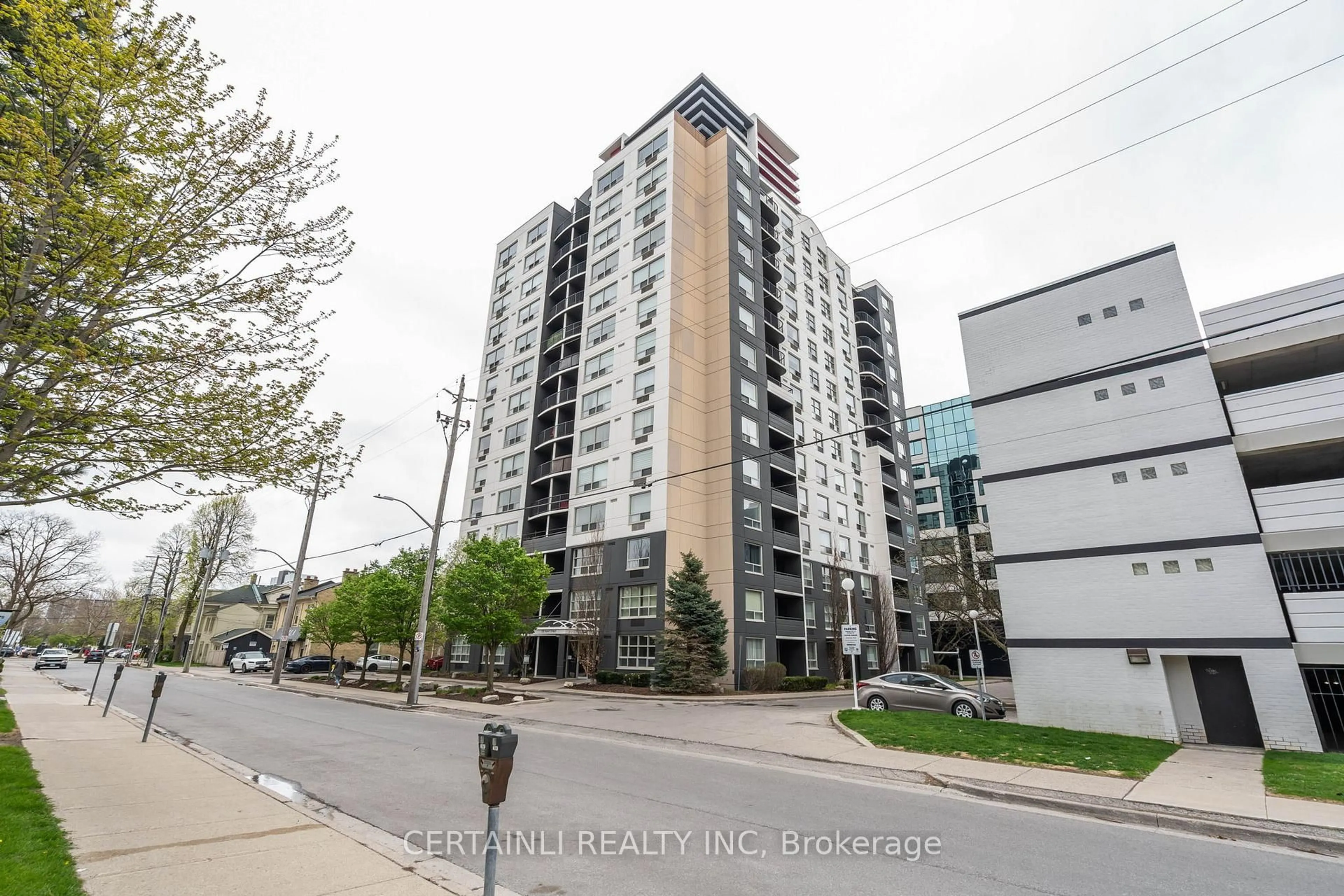 Unknown for 155 Kent St #106, London East Ontario N6A 5N7