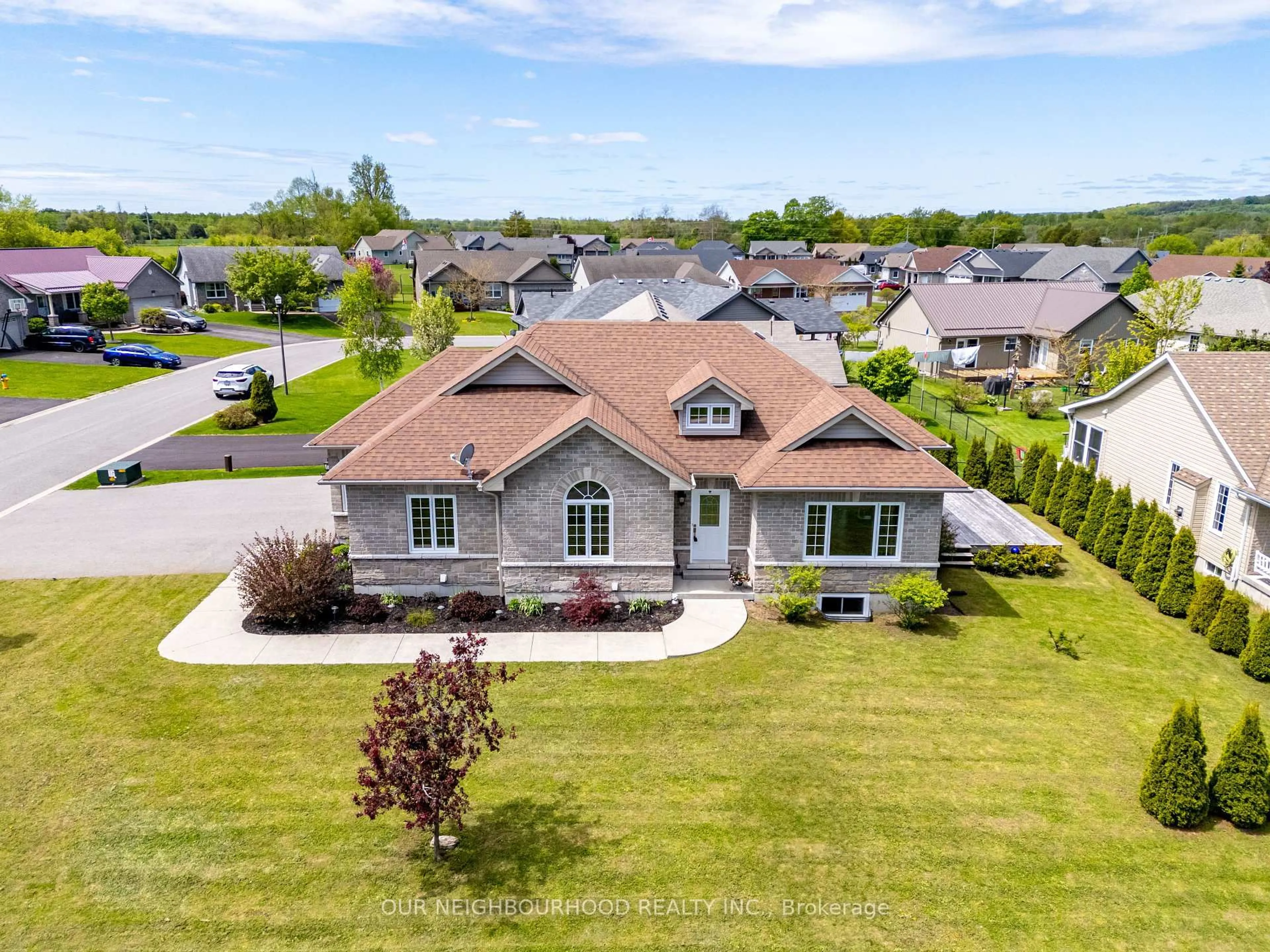 A pic from outside/outdoor area/front of a property/back of a property/a pic from drone, unknown for 16 Cortland Cres, Cramahe Ontario K0K 1S0