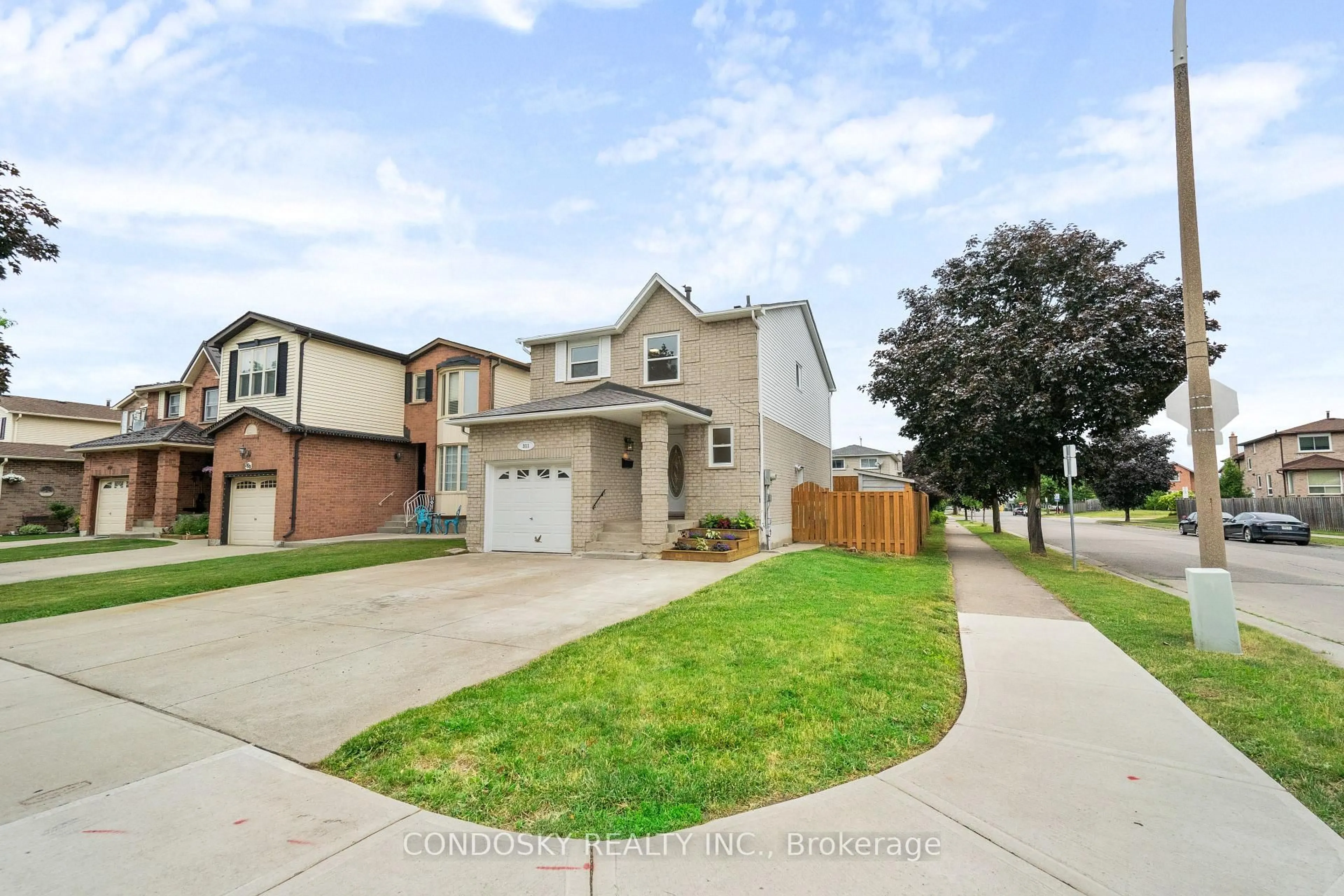 Unknown for 311 Macintosh Dr, Hamilton Ontario L8E 3Z6
