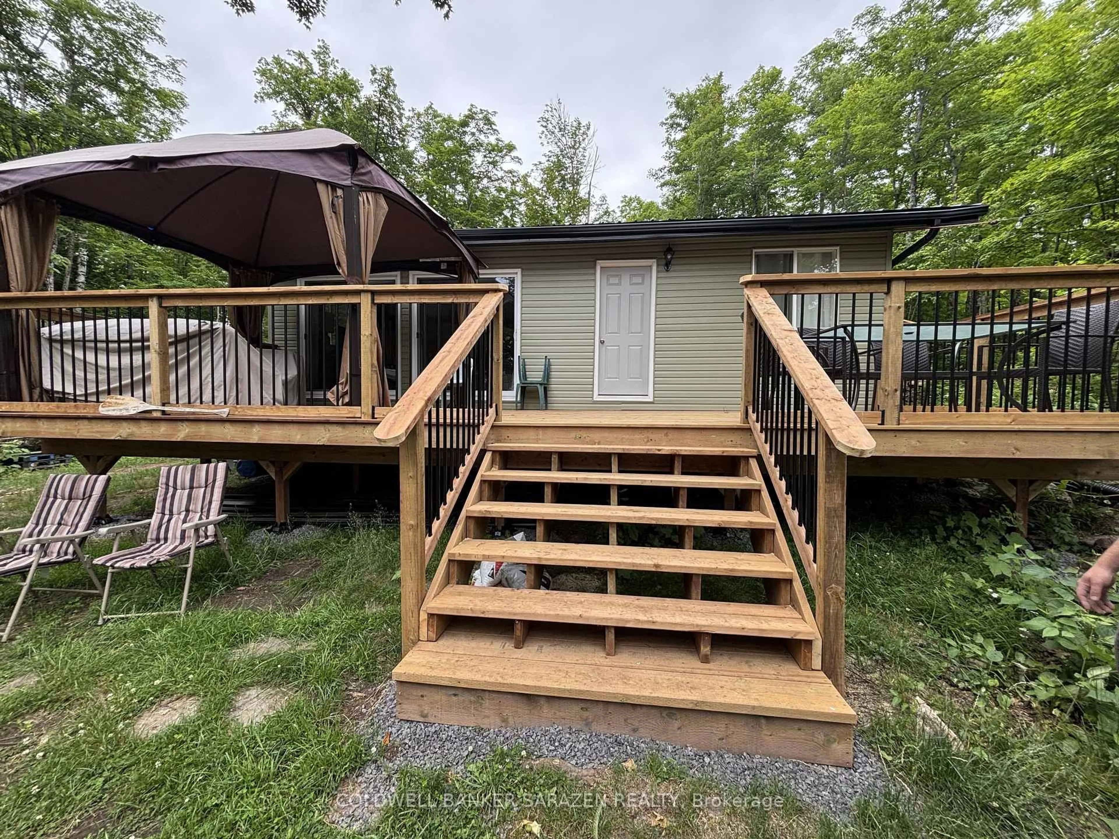Patio, unknown for 117 Raycroft Peninsula Pt, White Lake Ontario K0A 3L0