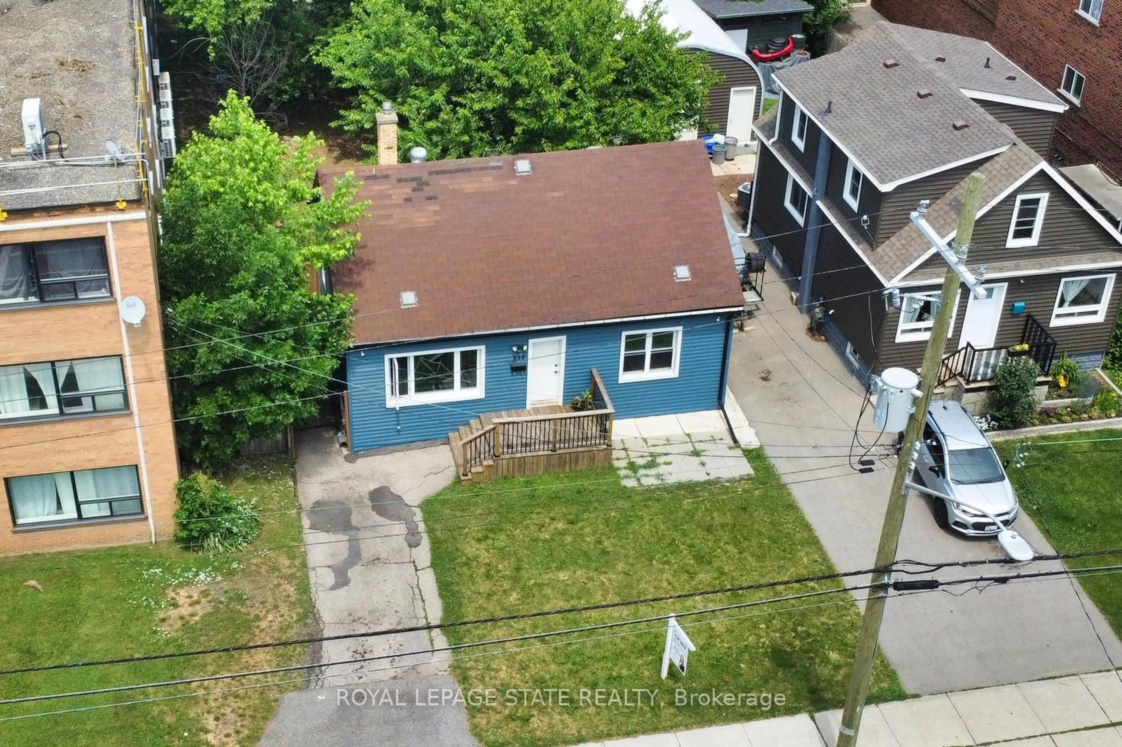 A pic from outside/outdoor area/front of a property/back of a property/a pic from drone, street for 339 Melvin Ave, Hamilton Ontario L8H 2K6
