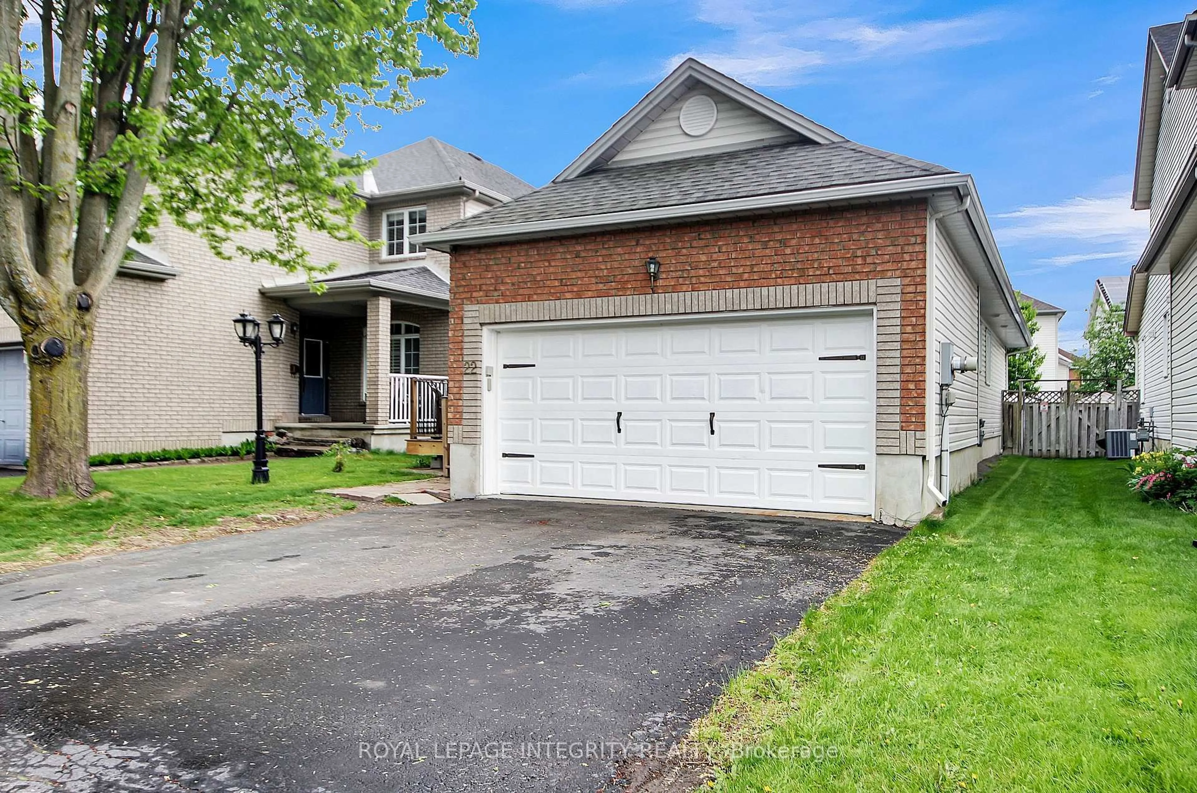 Unknown for 22 Halkirk Ave, Ottawa Ontario K2V 1B5