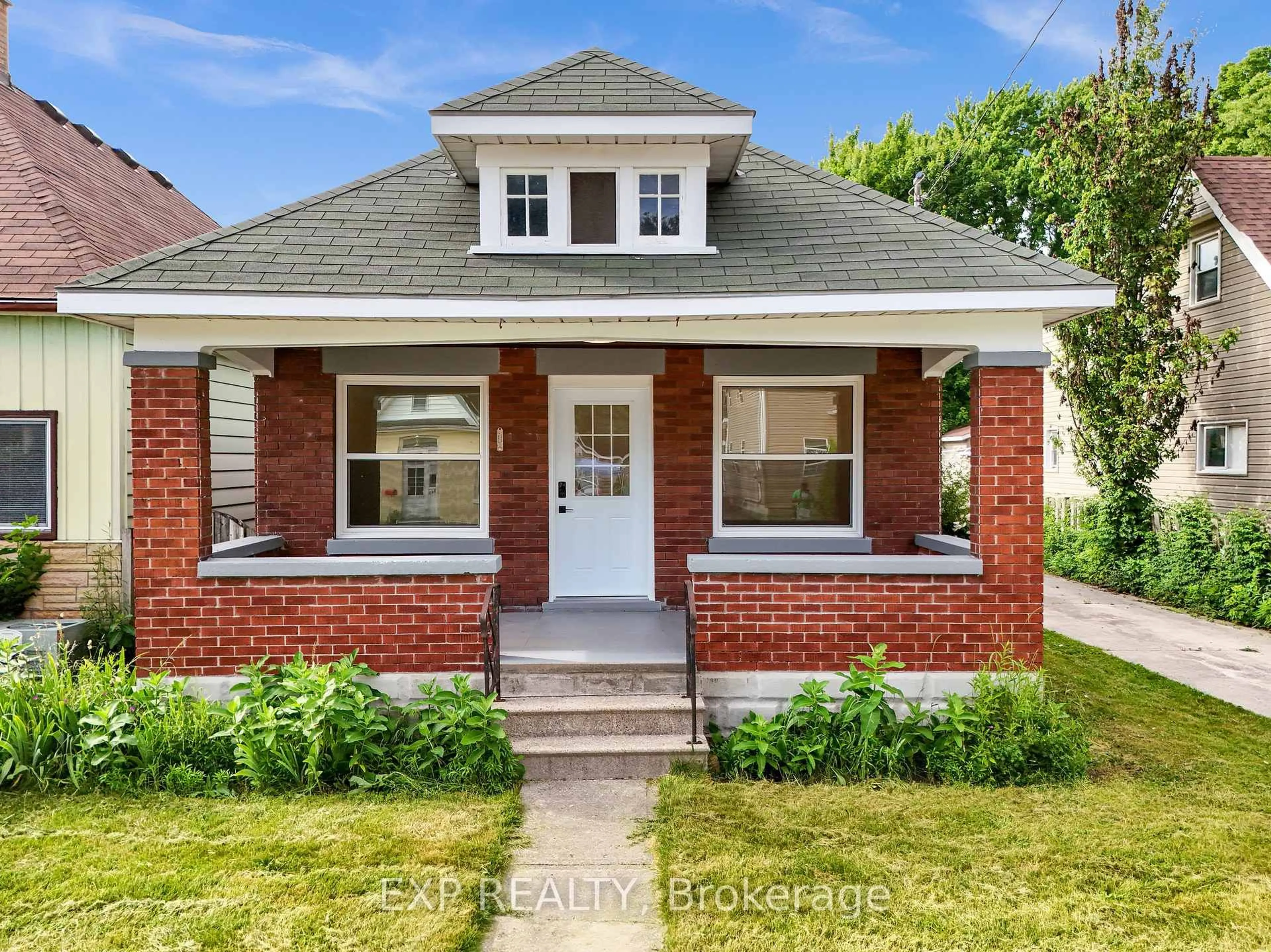 Home with brick exterior material, street for 972 Dame St, London East Ontario N5Z 1M6