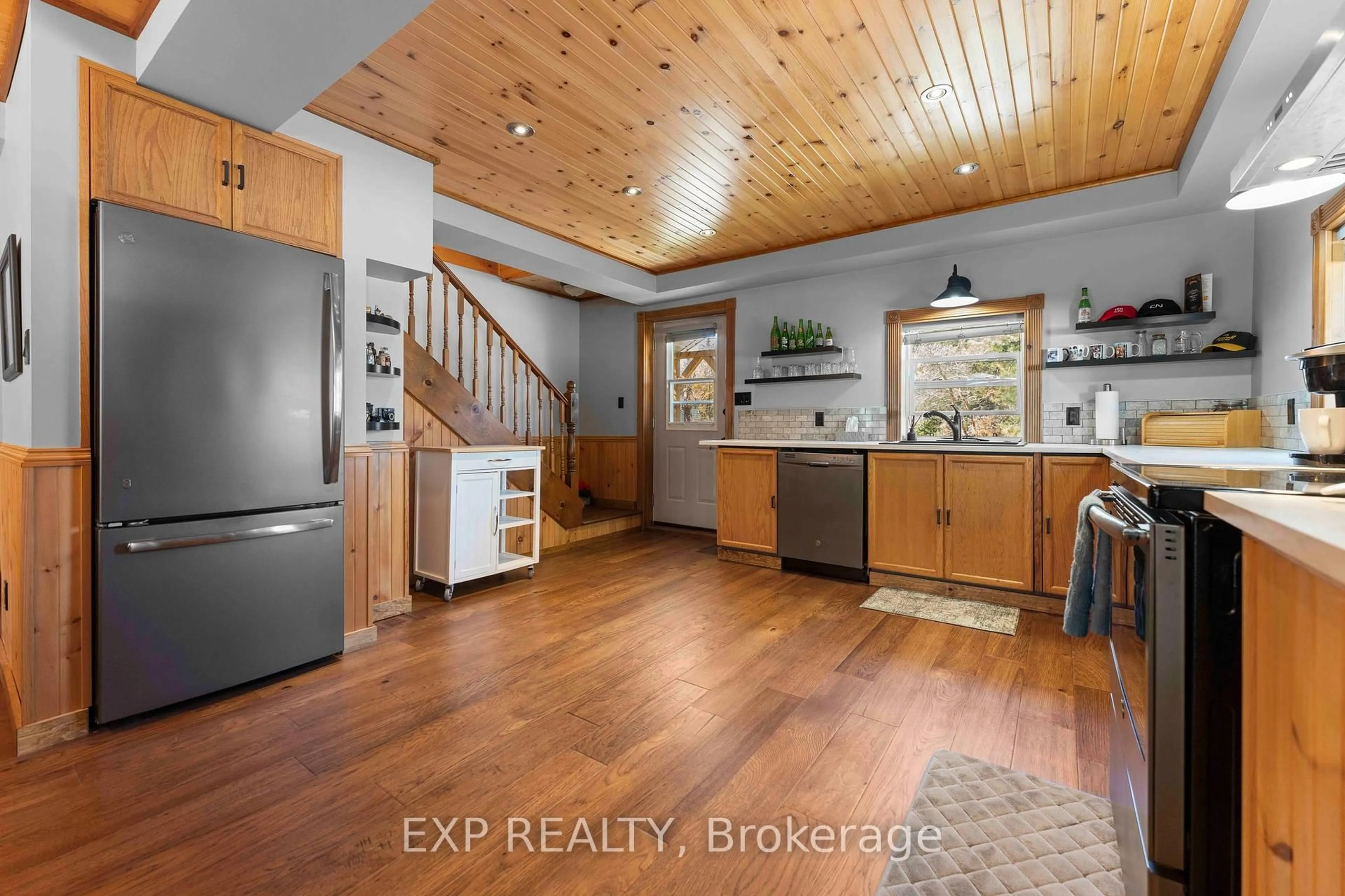 Open concept kitchen, unknown for 215 Queen St, Killaloe Ontario K0J 2A0