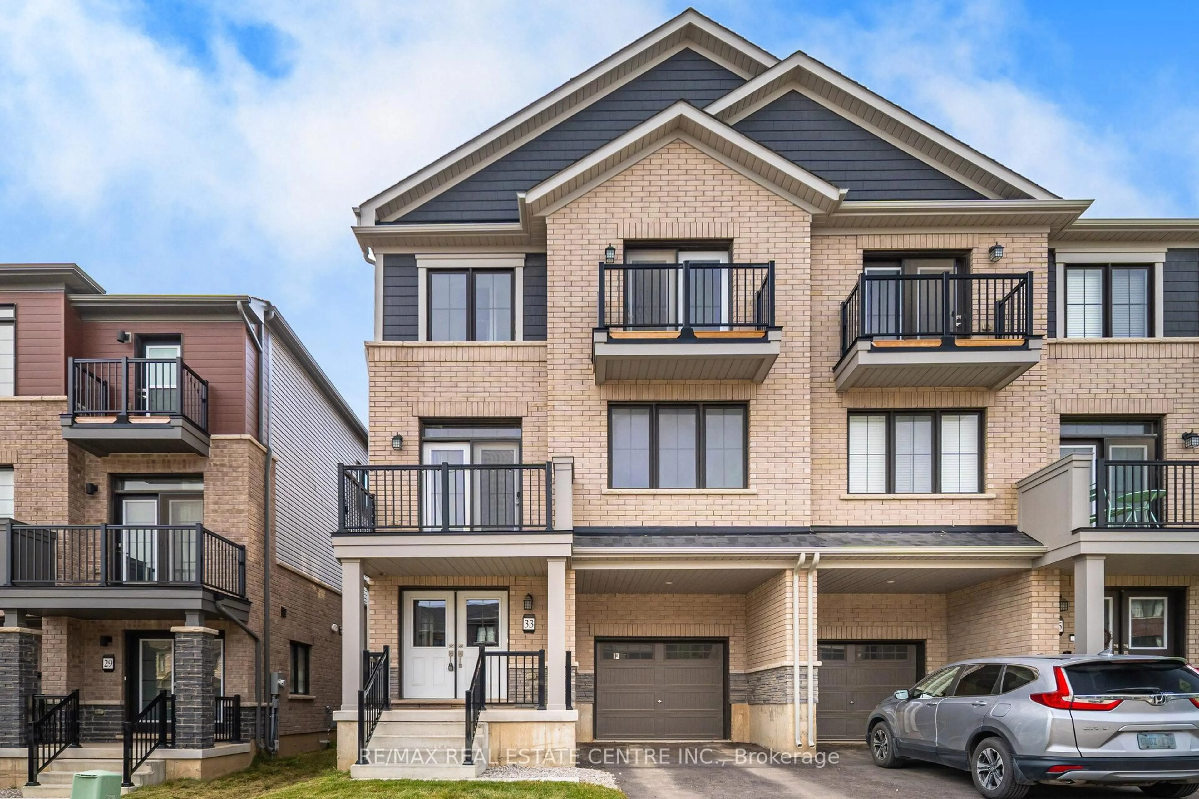 Unknown for 33 Granville Cres, Haldimand Ontario N3W 0J5