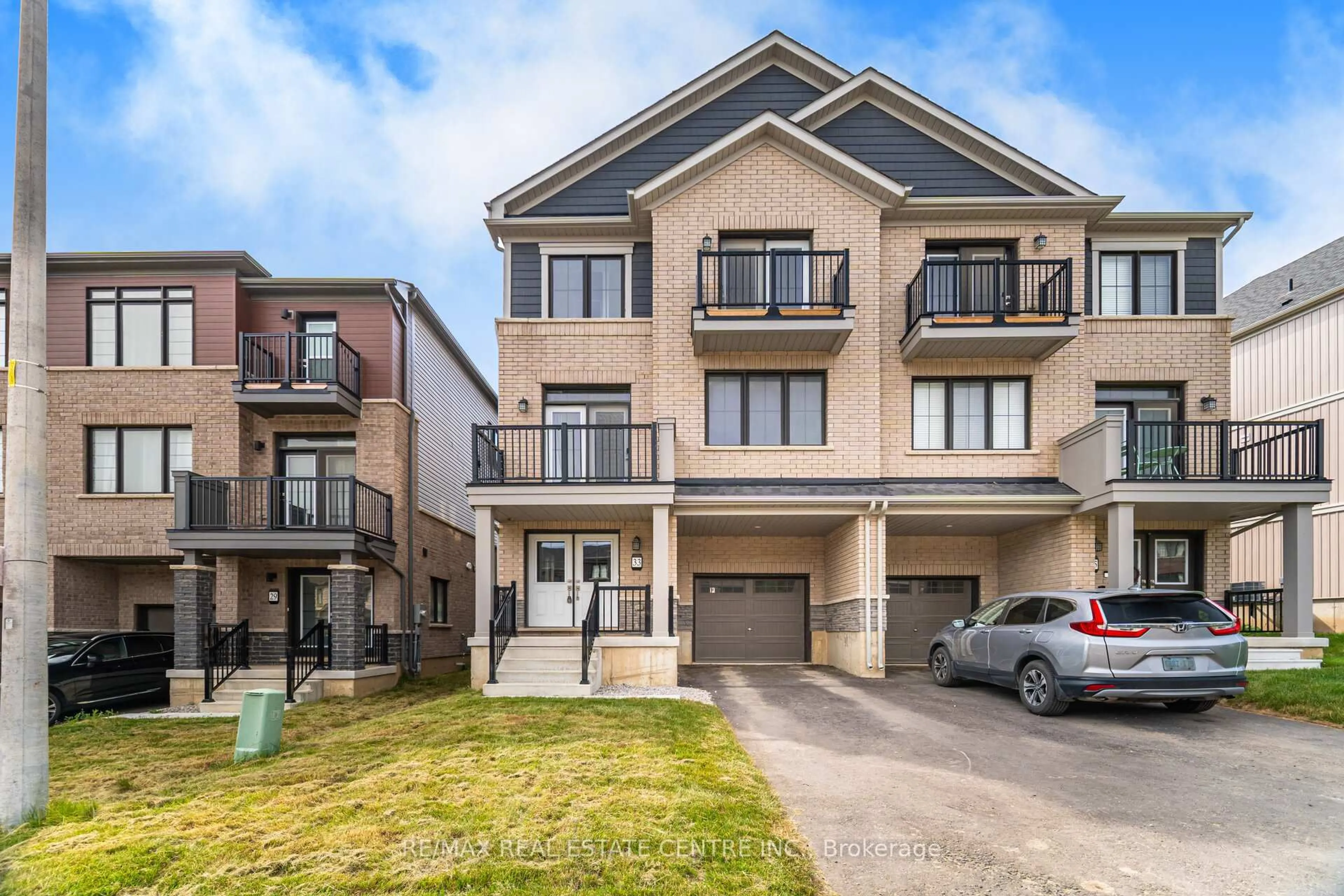 Unknown for 33 Granville Cres, Haldimand Ontario N3W 0J5