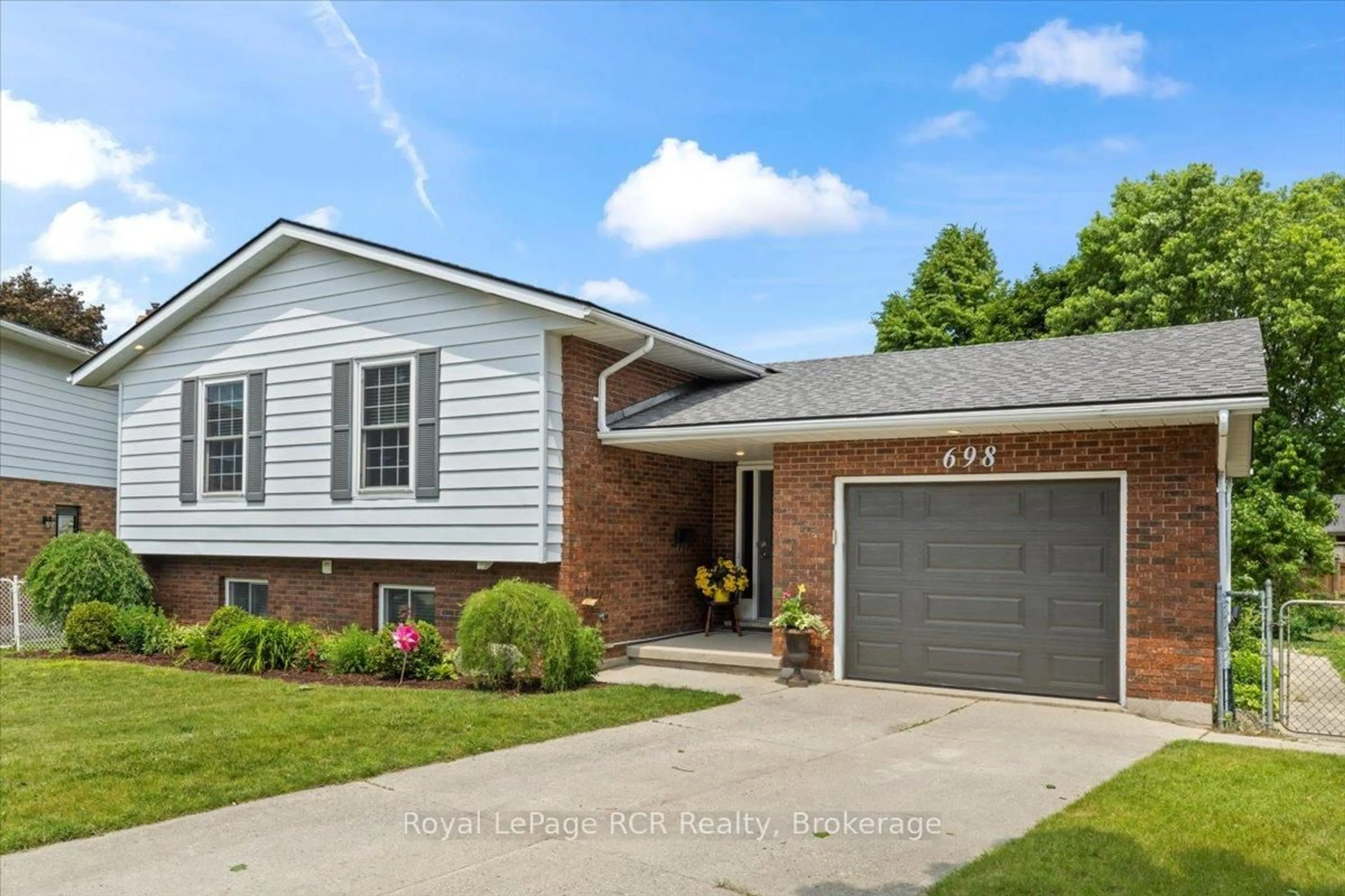 Home with brick exterior material, street for 698 15th Street Clse, Hanover Ontario N4N 3L8