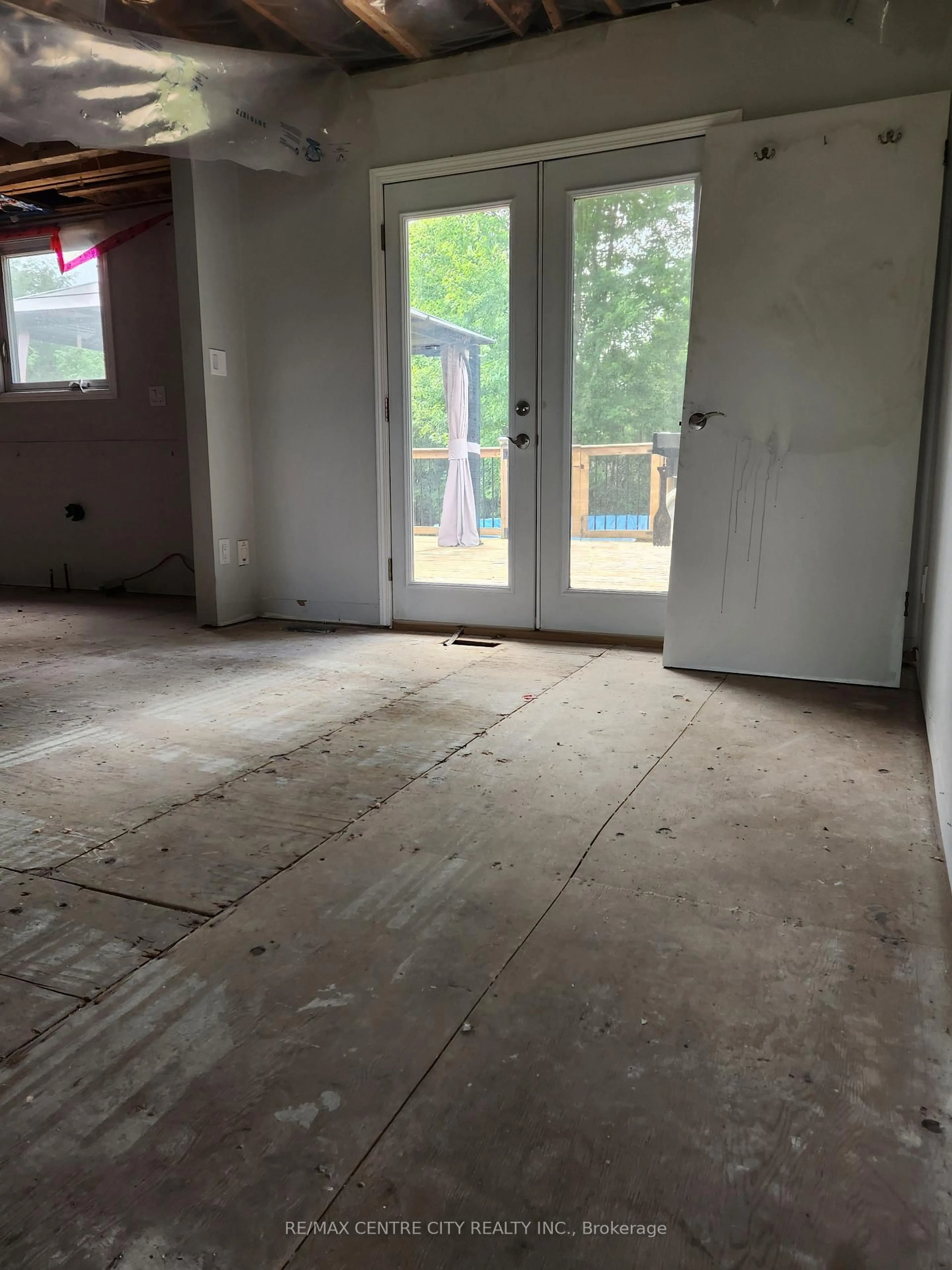 A pic of a room for 348 Caradoc St, Strathroy-Caradoc Ontario N7G 2P4