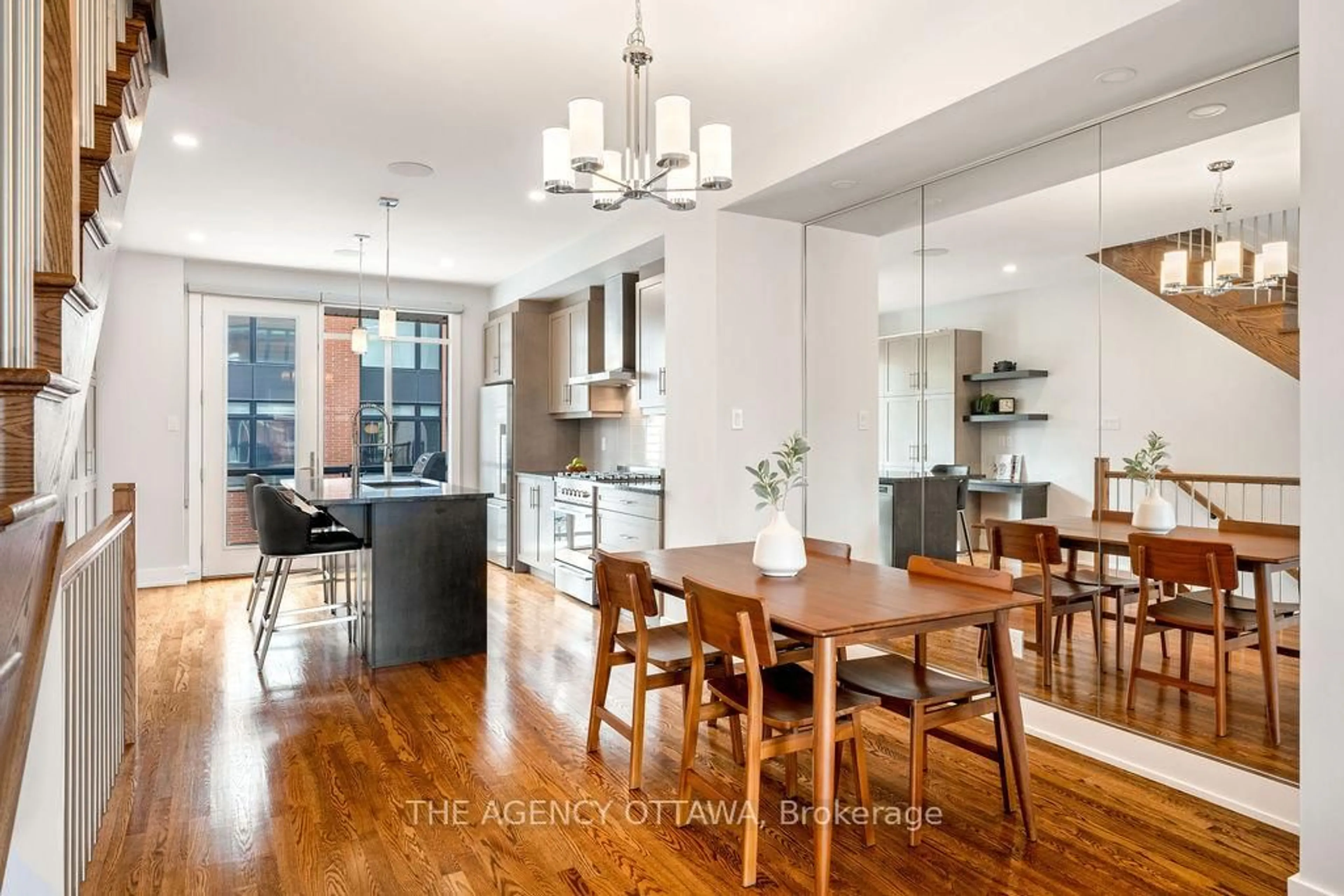 Open concept kitchen, unknown for 353C Booth St, Ottawa Ontario K1R 7K1