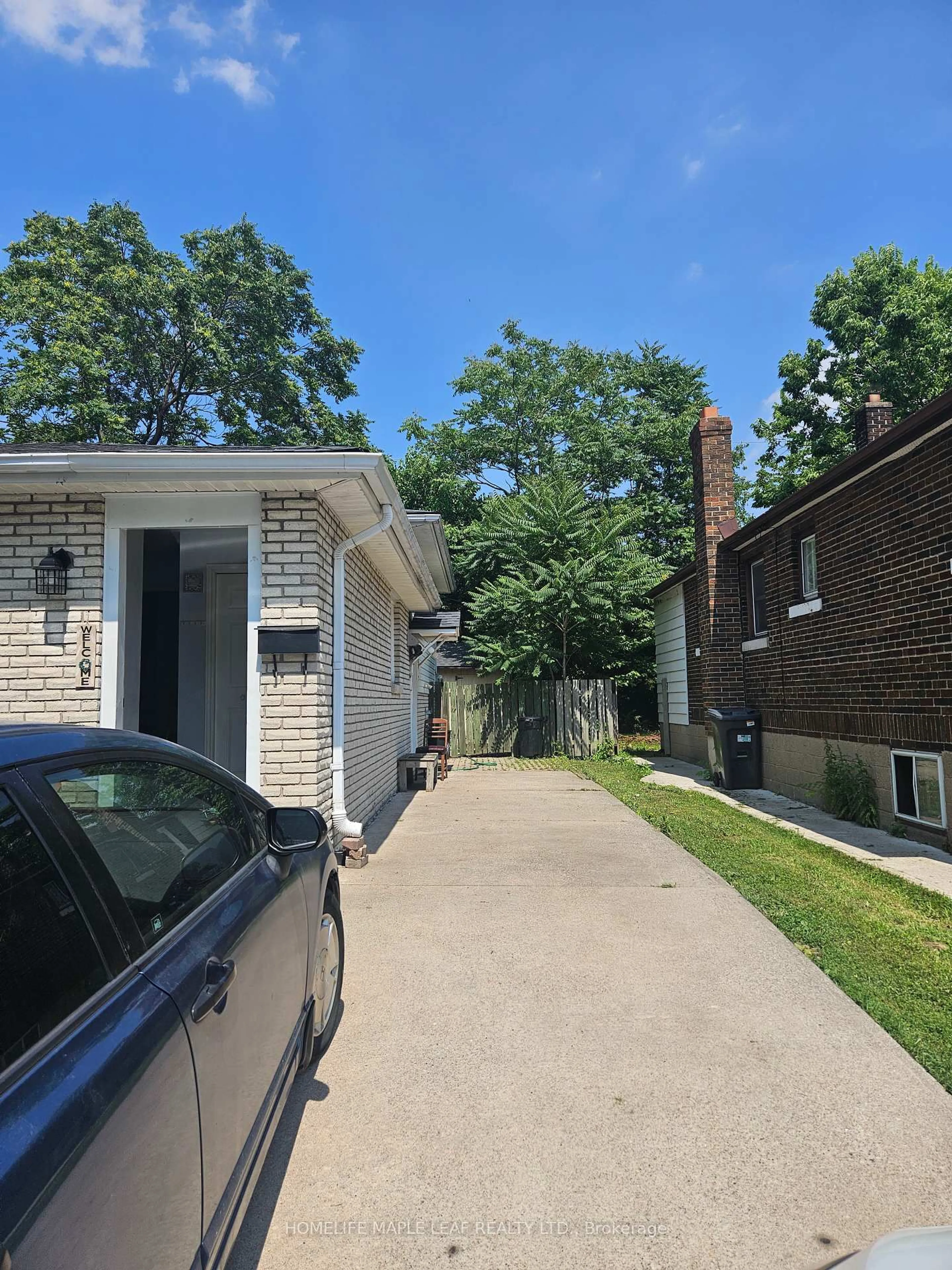 A pic from outside/outdoor area/front of a property/back of a property/a pic from drone, street for 636 Josephine Ave, Windsor Ontario N9B 2L3