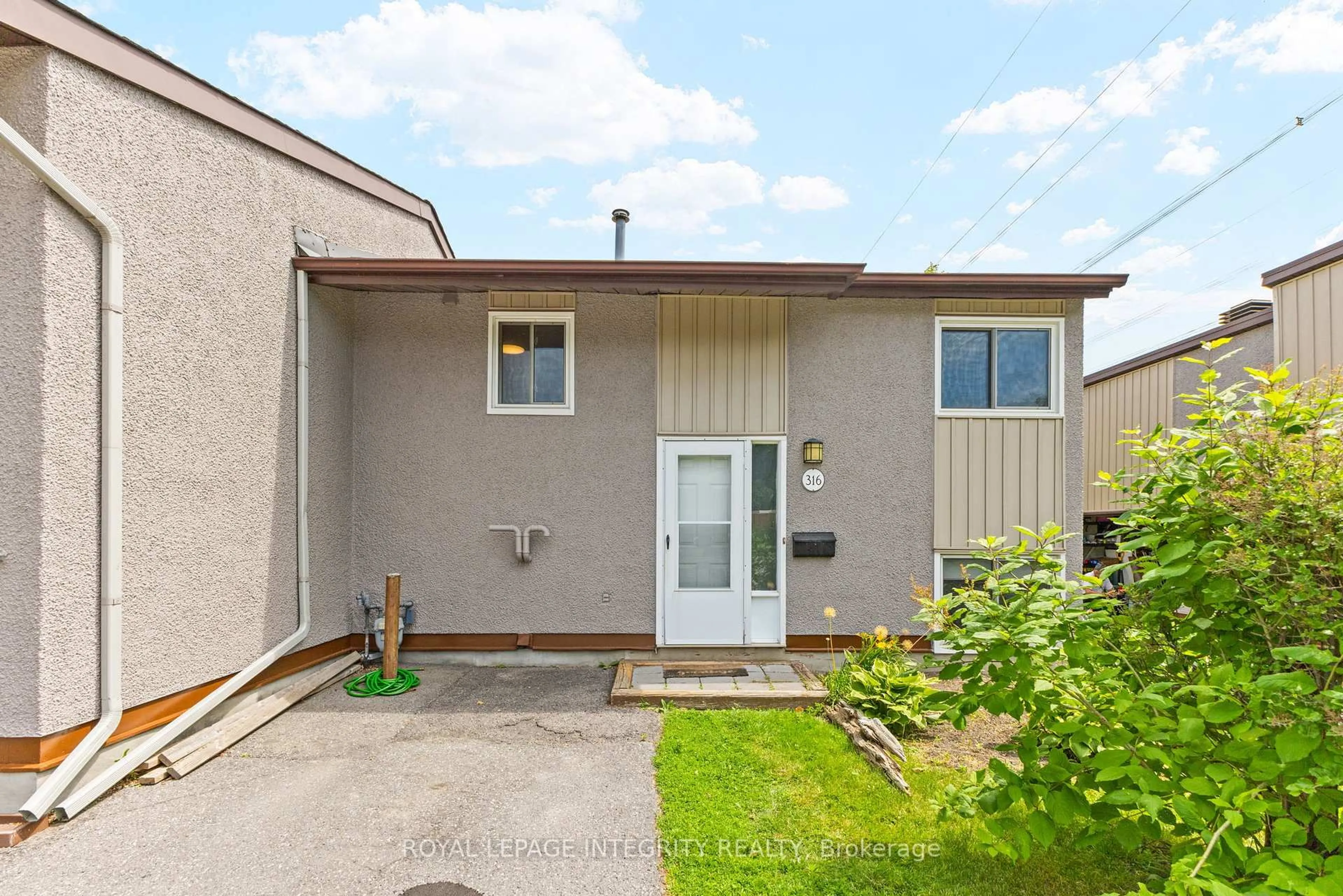 Unknown for 316 Woodfield Dr, Ottawa Ontario K2G 3W9