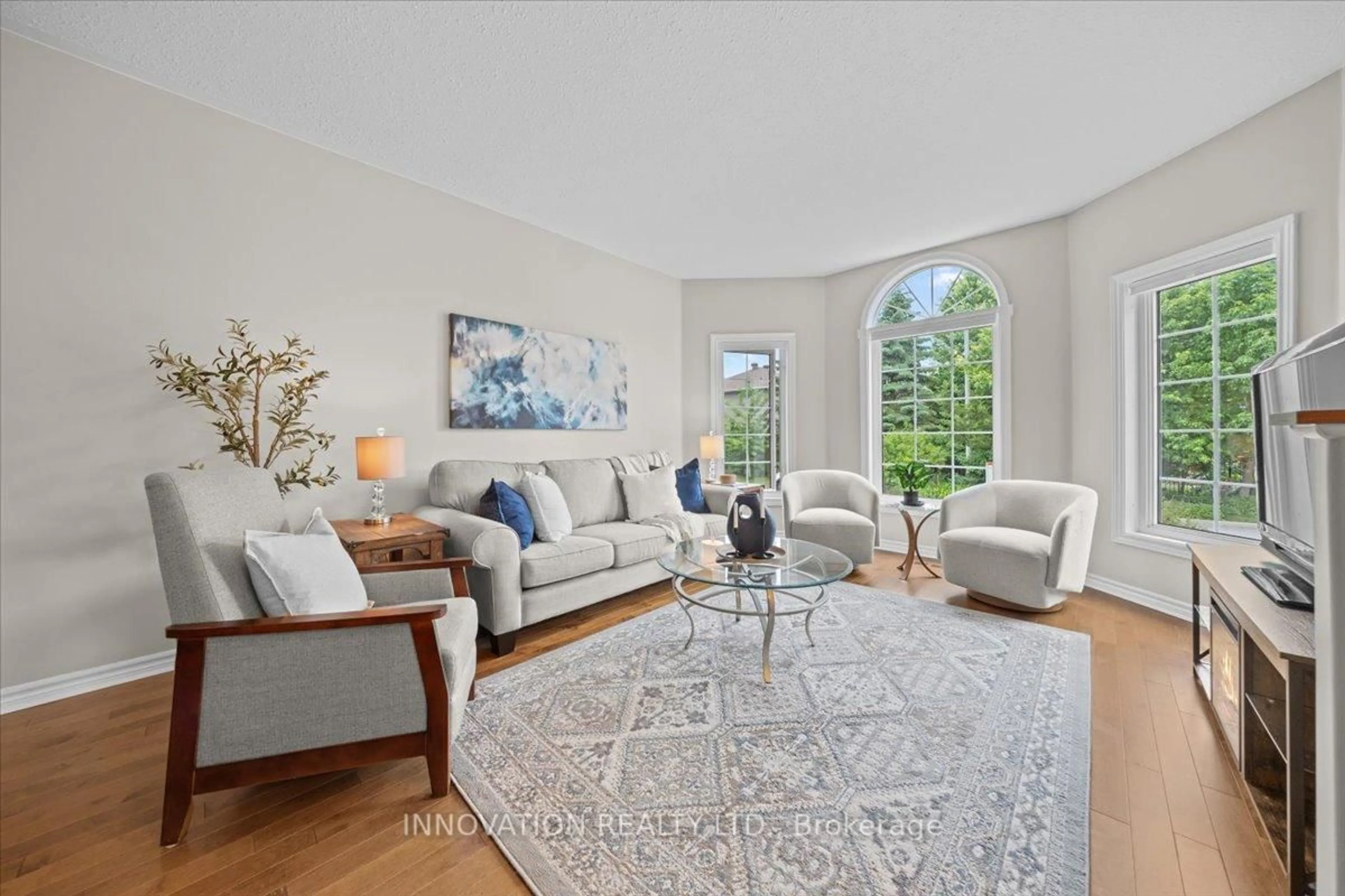 Living room with furniture, unknown for 706 Mud Creek Cres, Ottawa Ontario K1V 1W3