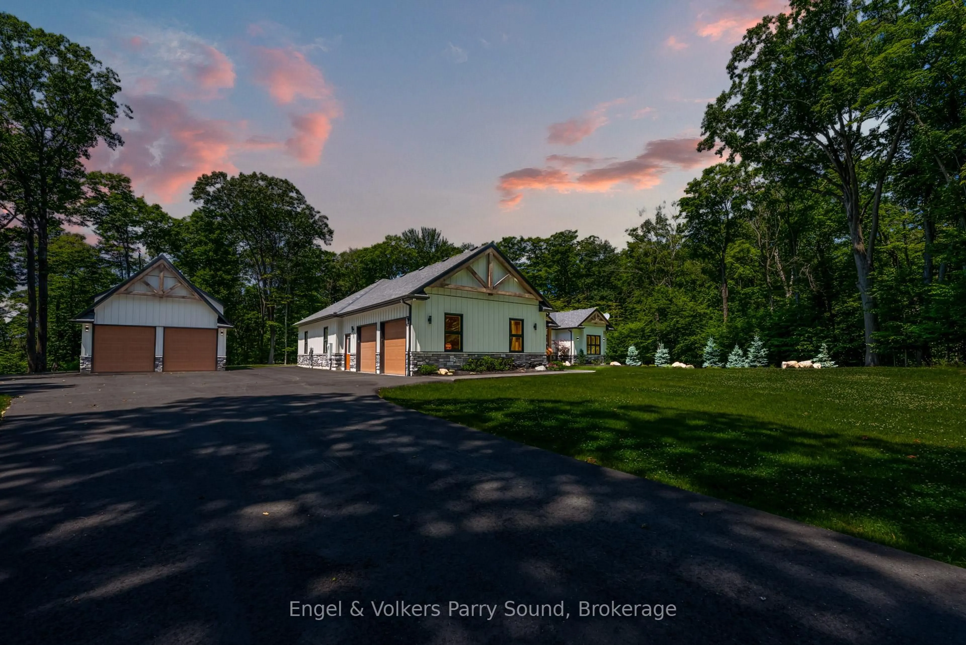 A pic from outside/outdoor area/front of a property/back of a property/a pic from drone, unknown for 15 Carling Cove Dr, Carling Ontario P0G 1G0