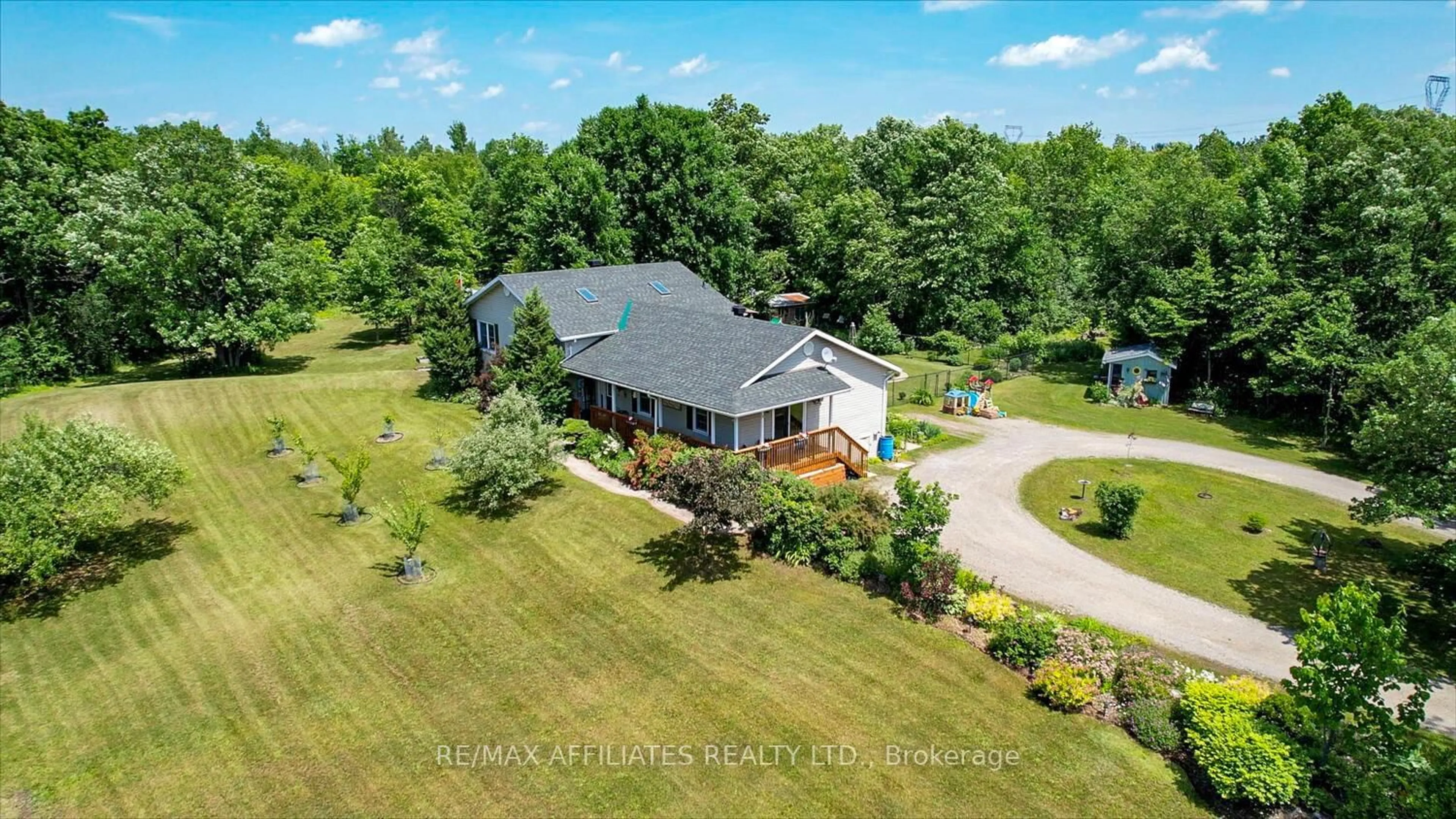 A pic from outside/outdoor area/front of a property/back of a property/a pic from drone, water/lake/river/ocean view for 193 Kellys Rd, Rideau Lakes Ontario K7A 4S5