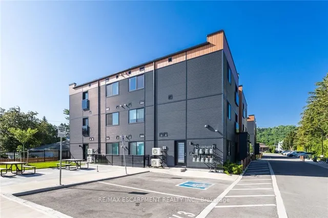 Additional property image - 261 KING St Unit 301 - 3A