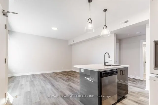 Additional property image - 261 KING St Unit 301 - 3A