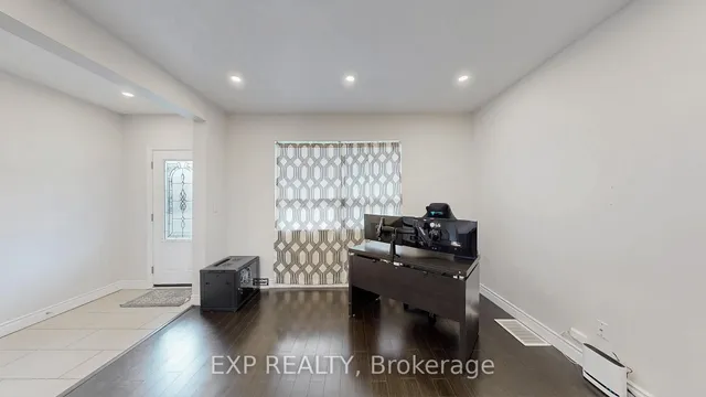Additional image 45 of 78 Martimas Ave