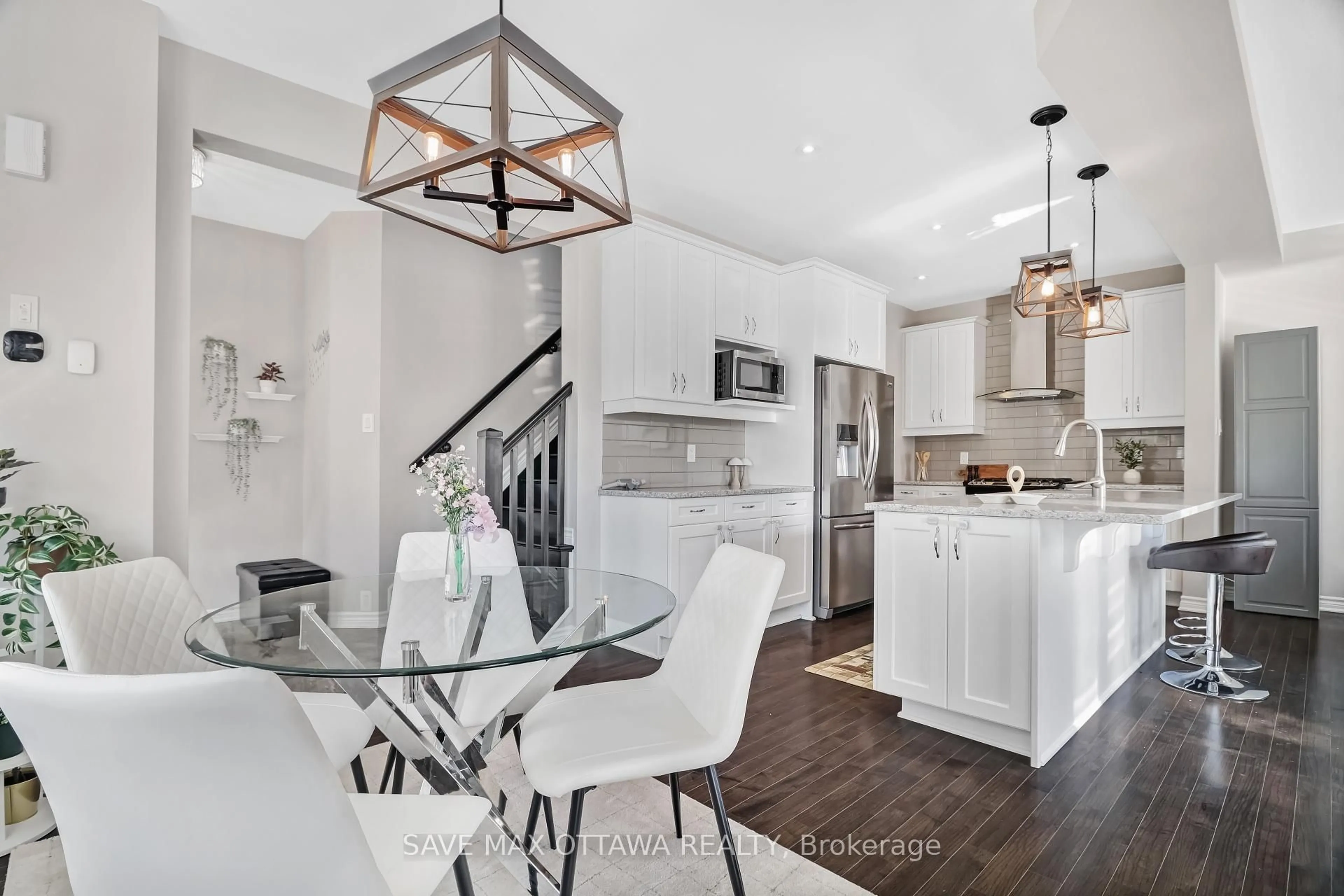 Unknown for 657 Broad Cove Cres, Ottawa Ontario K2J 6H6