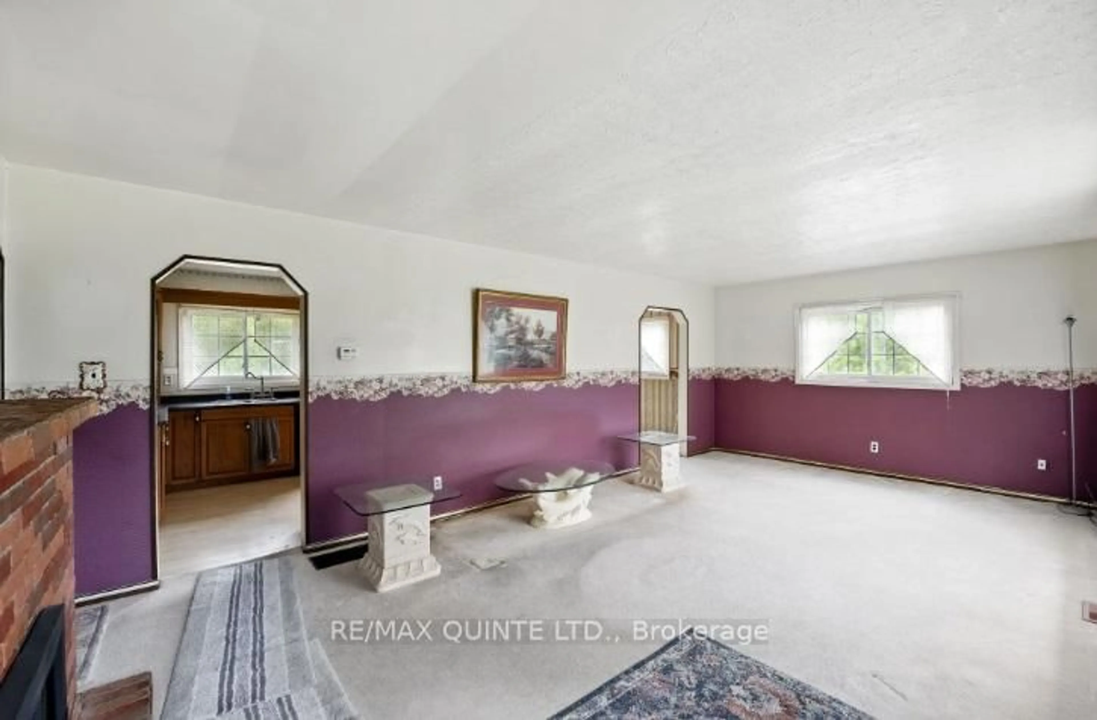 A pic of a room for 536 Christiani Rd, Ingleside Ontario K8V 5P4