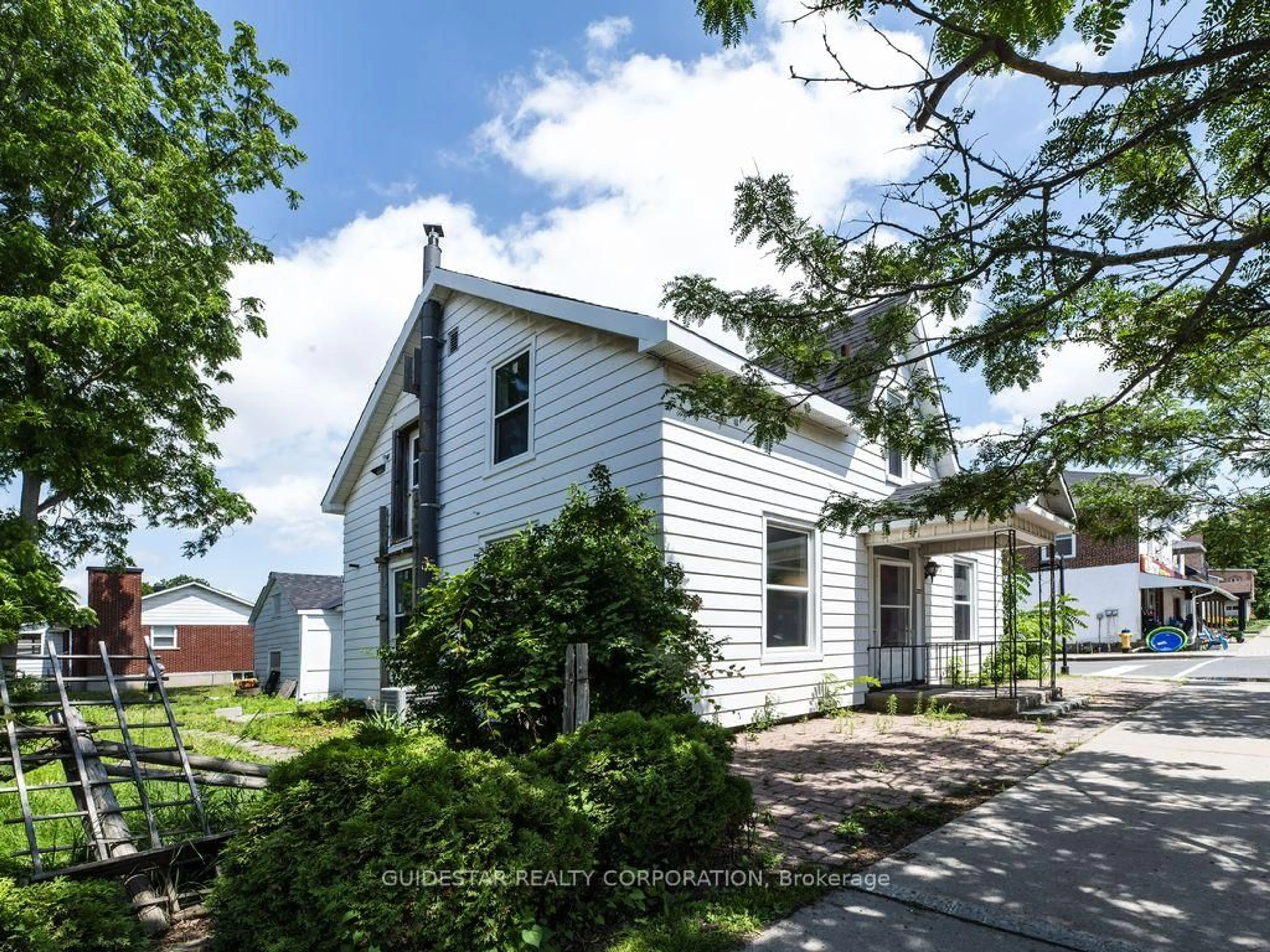 A pic from outside/outdoor area/front of a property/back of a property/a pic from drone, street for 227 Prescott St, North Grenville Ontario K0G 1J0