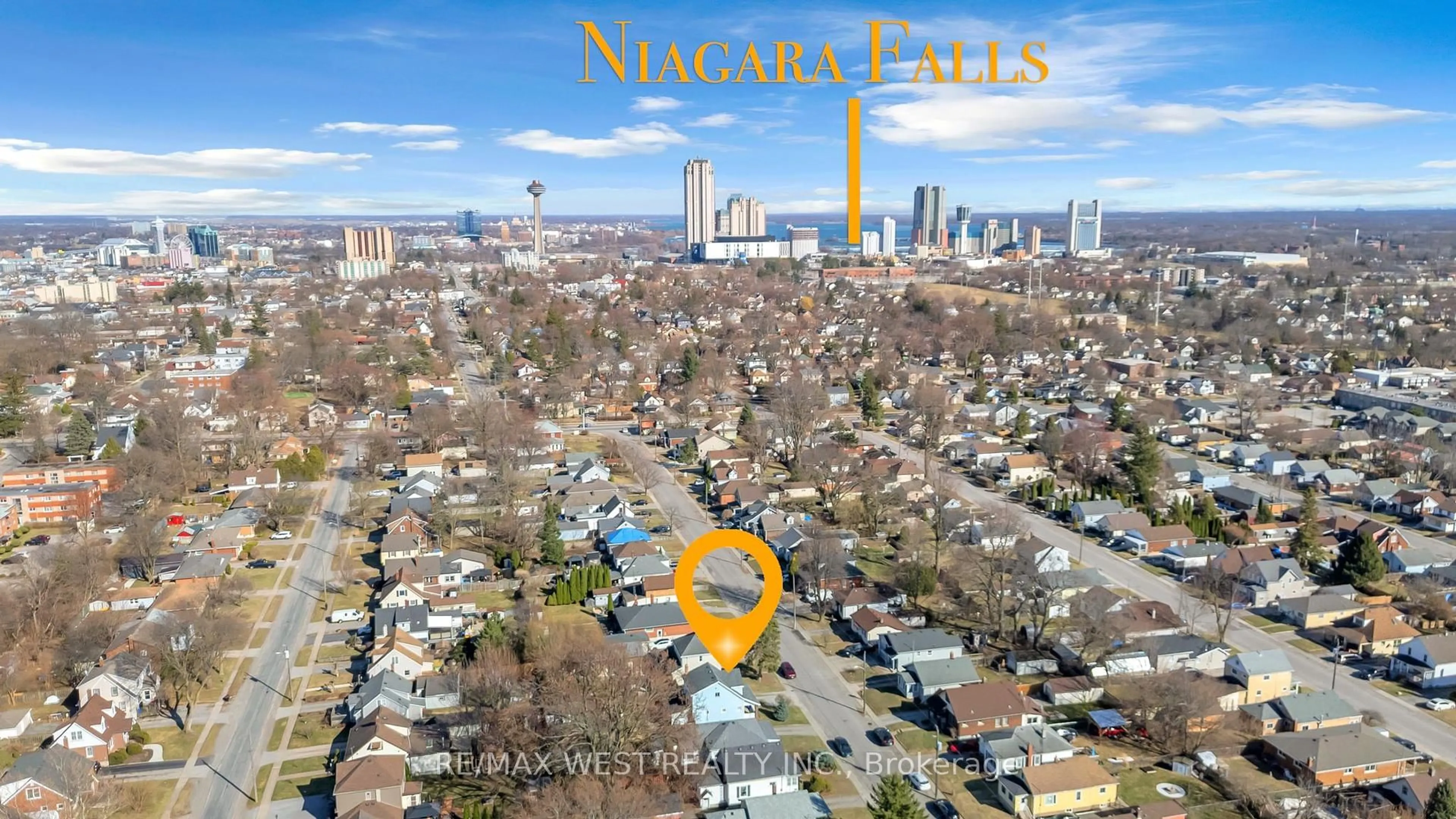 A pic from outside/outdoor area/front of a property/back of a property/a pic from drone, city buildings view from balcony for 6367 Culp St, Niagara Falls Ontario L2G 2C2