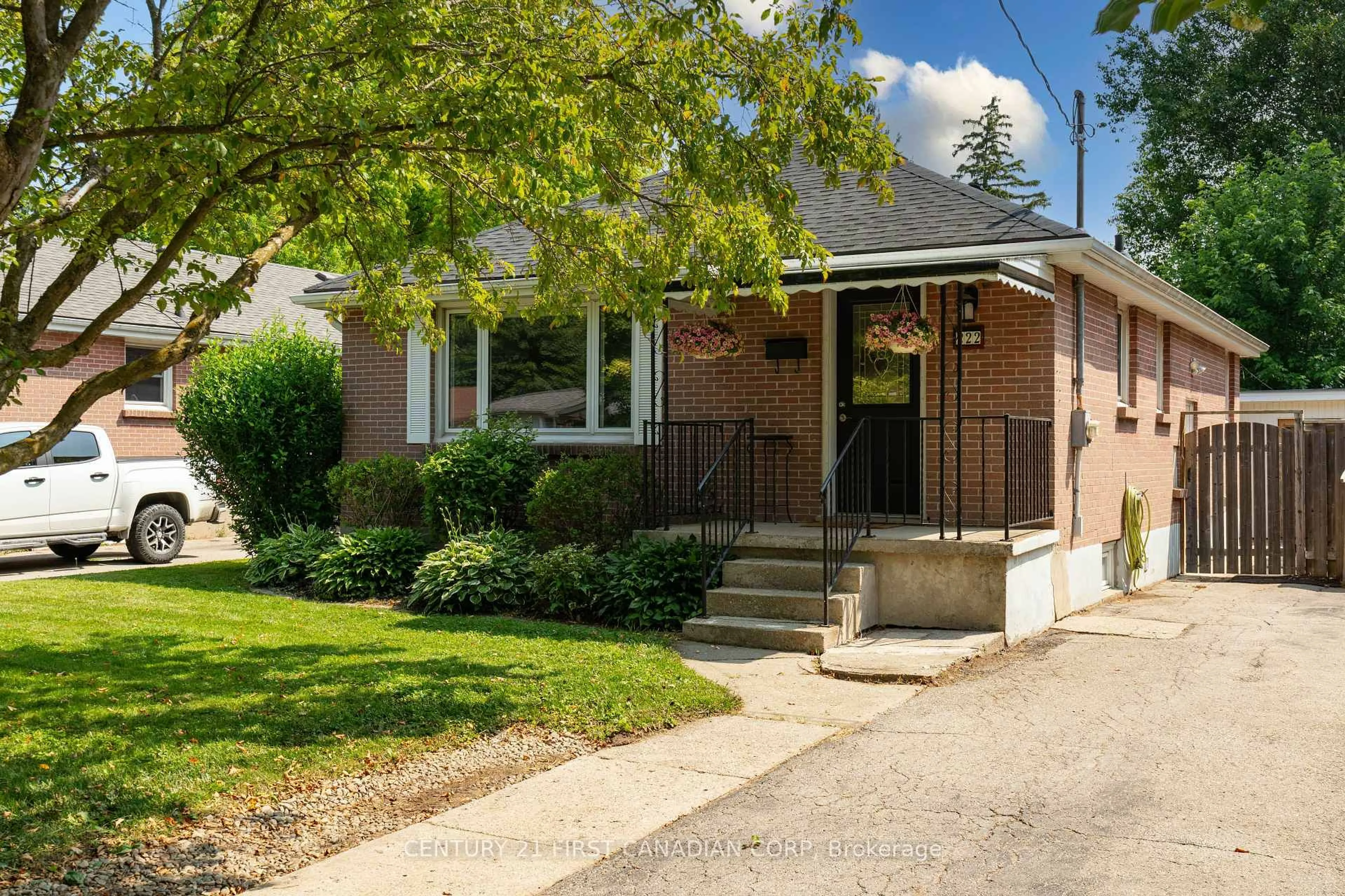 Home with brick exterior material, street for 222 STERLING St, London East Ontario N5Y 1Z4