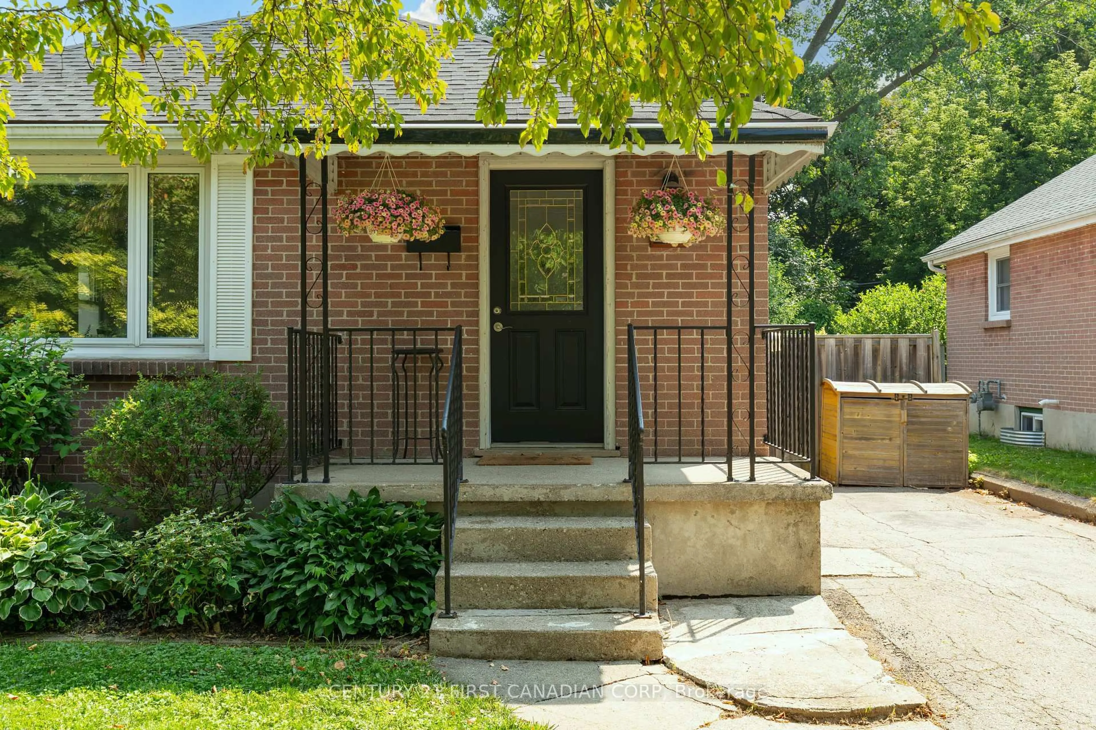 Home with brick exterior material, street for 222 STERLING St, London East Ontario N5Y 1Z4