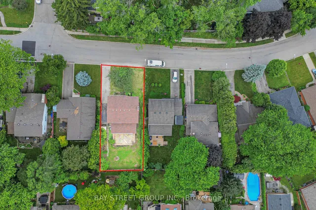 Primary image of 20 Autumn Leaf Rd