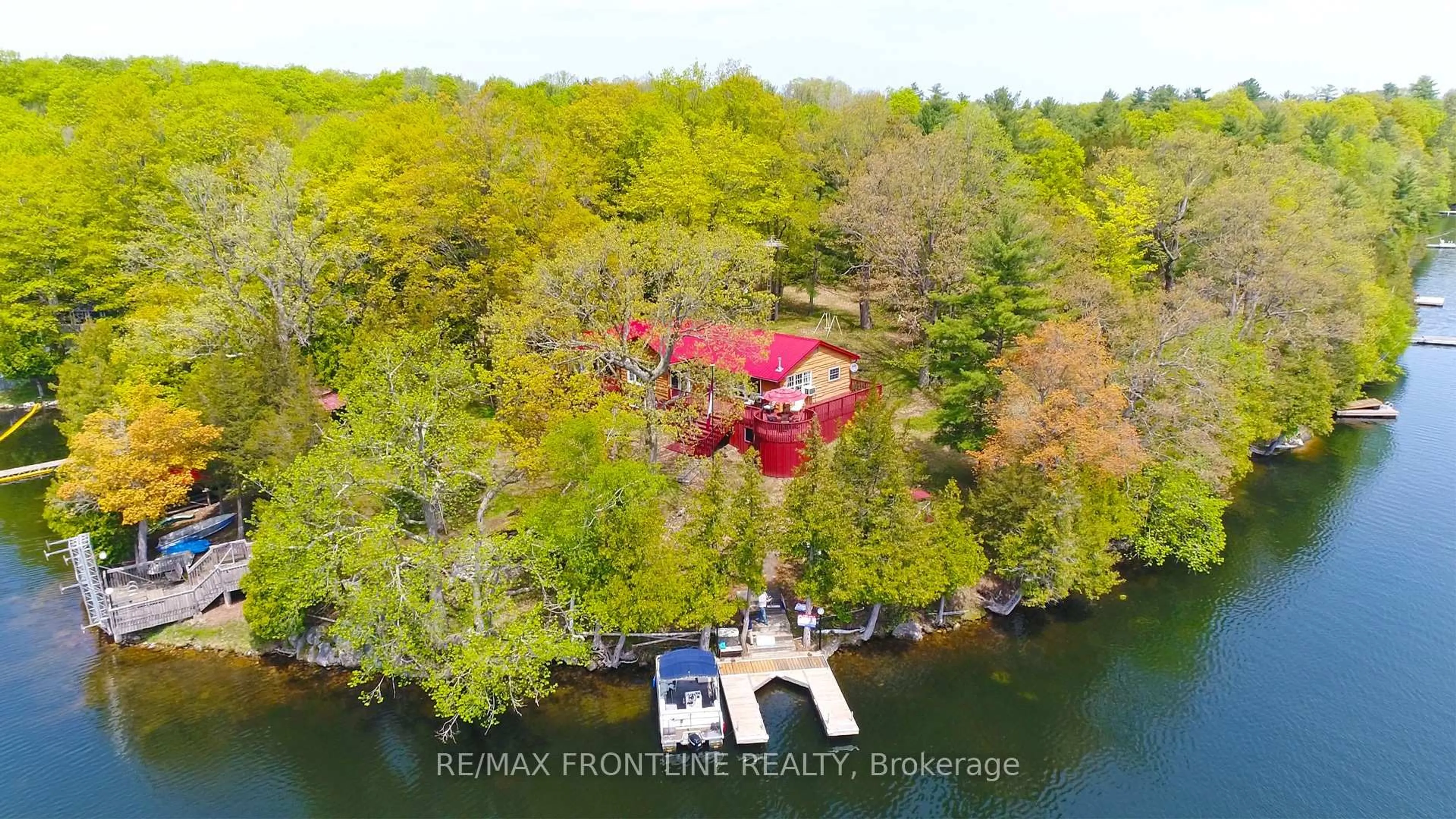 A pic from outside/outdoor area/front of a property/back of a property/a pic from drone, water/lake/river/ocean view for 41 SAND-BIRCH ISLAND, Rideau Lakes Ontario K0G 1E0