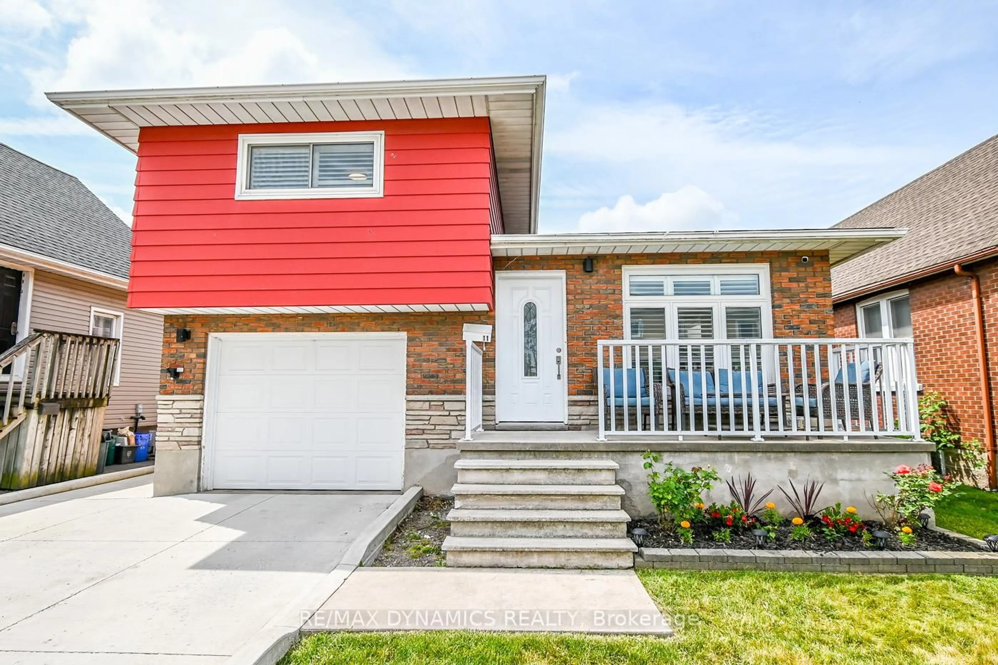 Home with brick exterior material, street for 11 Garden St, Thorold Ontario L2V 3H9