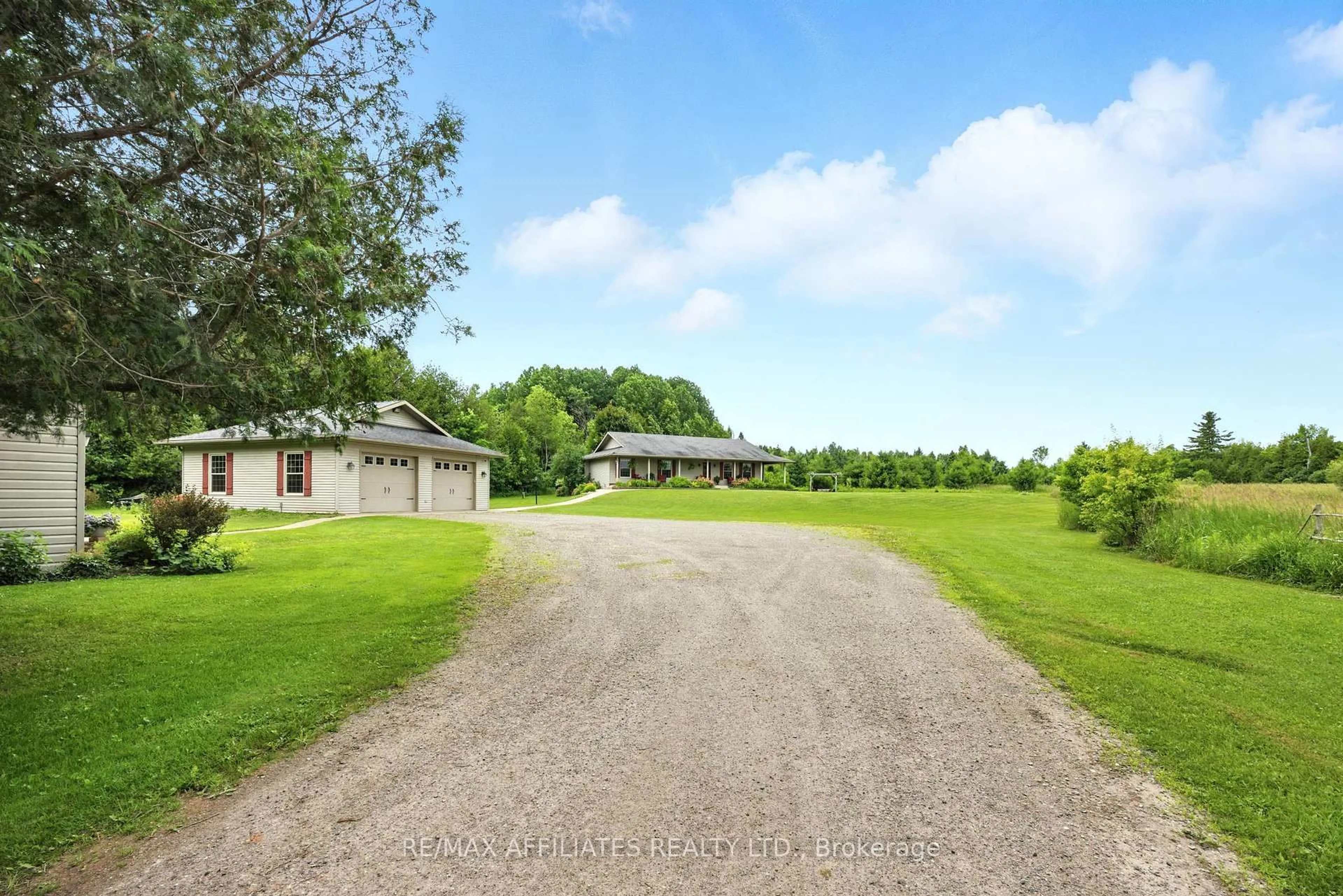 A pic from outside/outdoor area/front of a property/back of a property/a pic from drone, unknown for 1190 Bathurst Con 7 Concession, Perth Ontario K7H 3C9