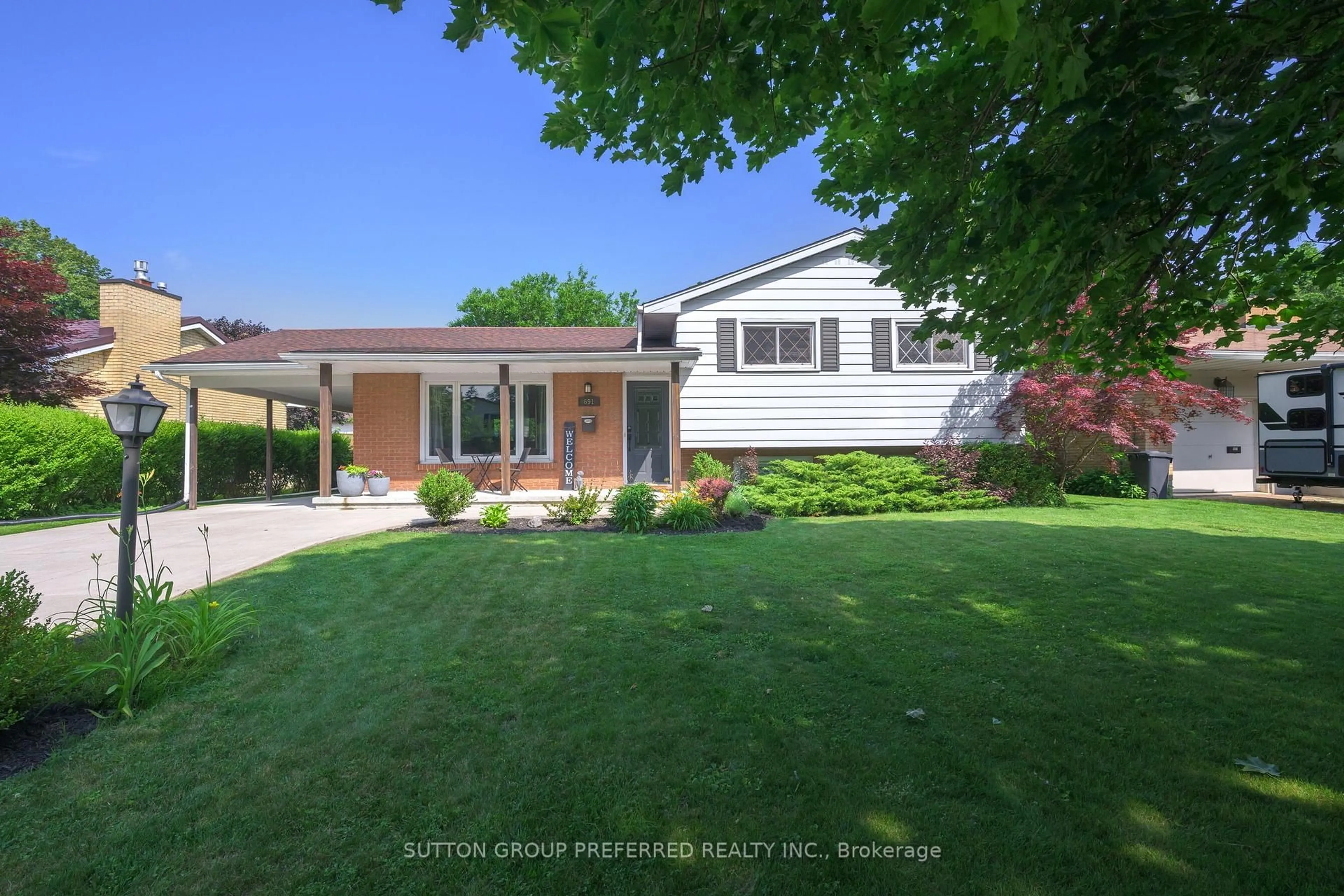 Unknown for 691 Widmore Dr, London South Ontario N6J 3A8