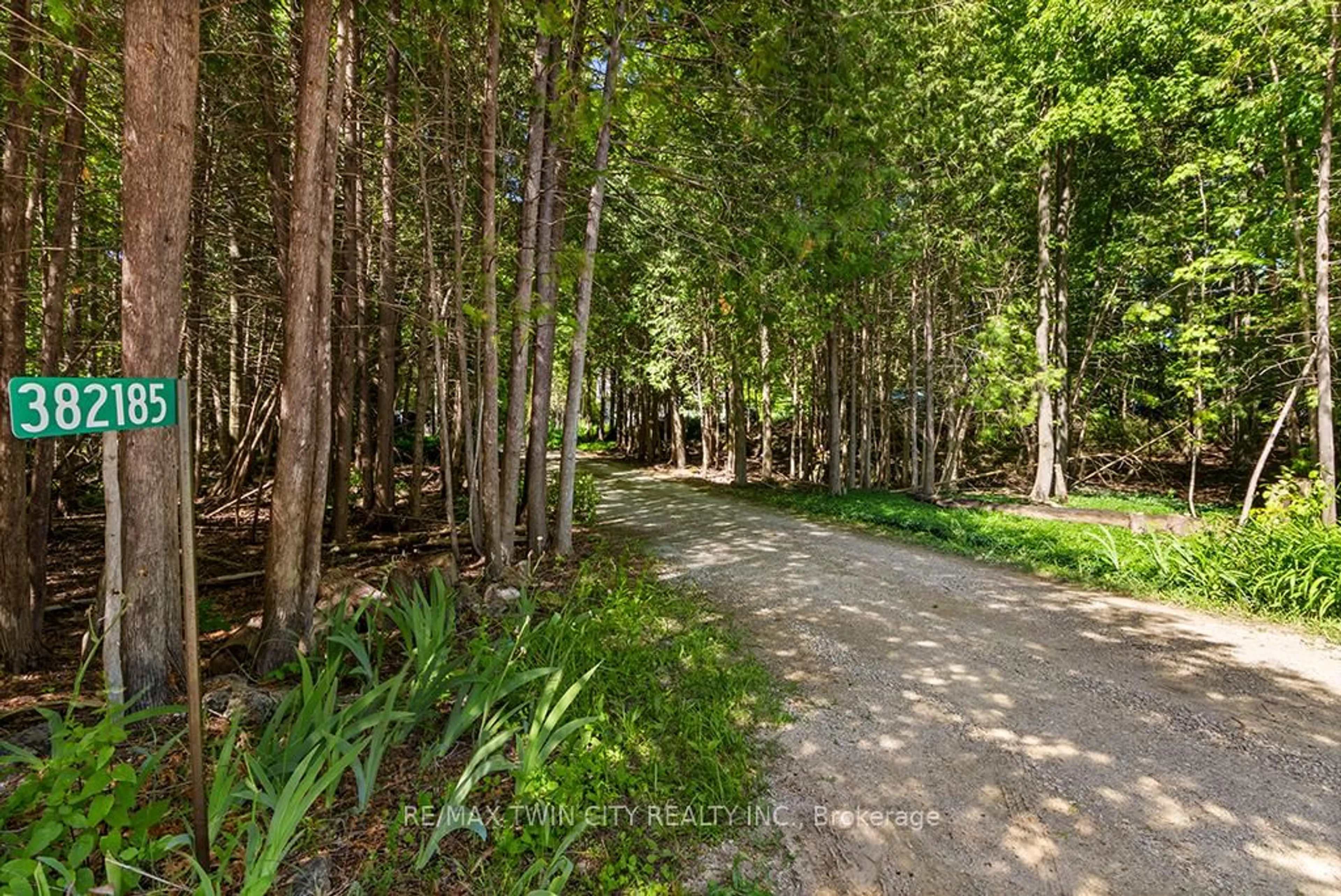 Patio, forest/trees view for 382185 Concession 17 Rd, Georgian Bluffs Ontario N0H 2T0