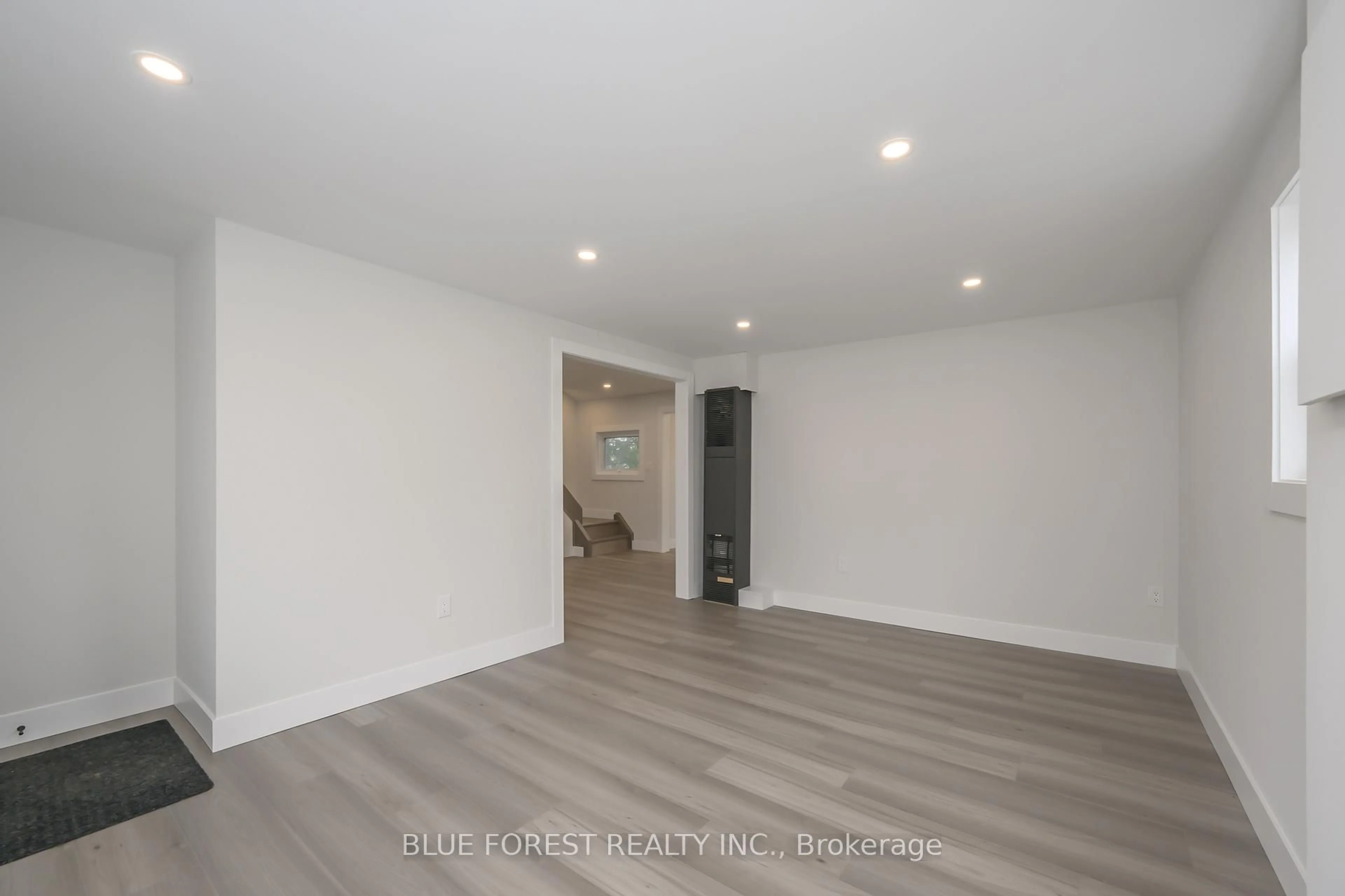 A pic of a room for 186 Victoria St, Southwest Middlesex Ontario N0L 1M0