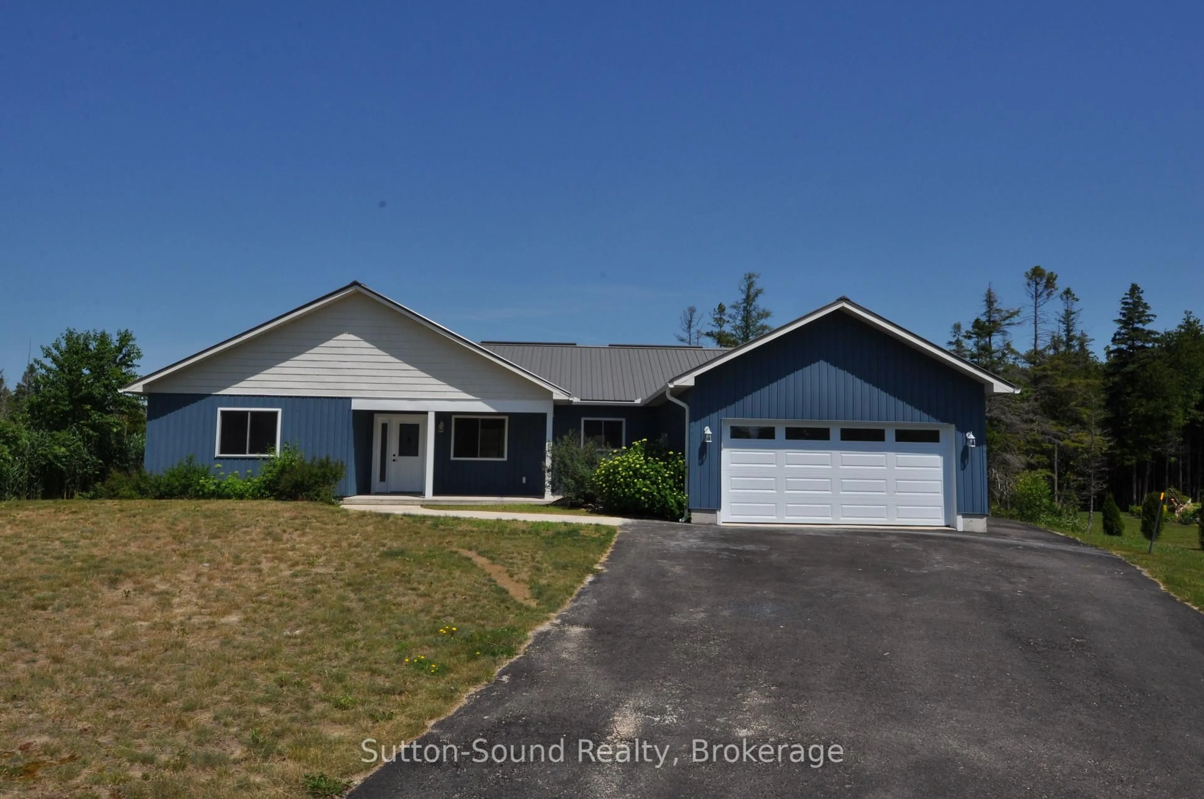 Home with vinyl exterior material, street for 1 WILLIAMSON Pl, South Bruce Peninsula Ontario N0H 2T0