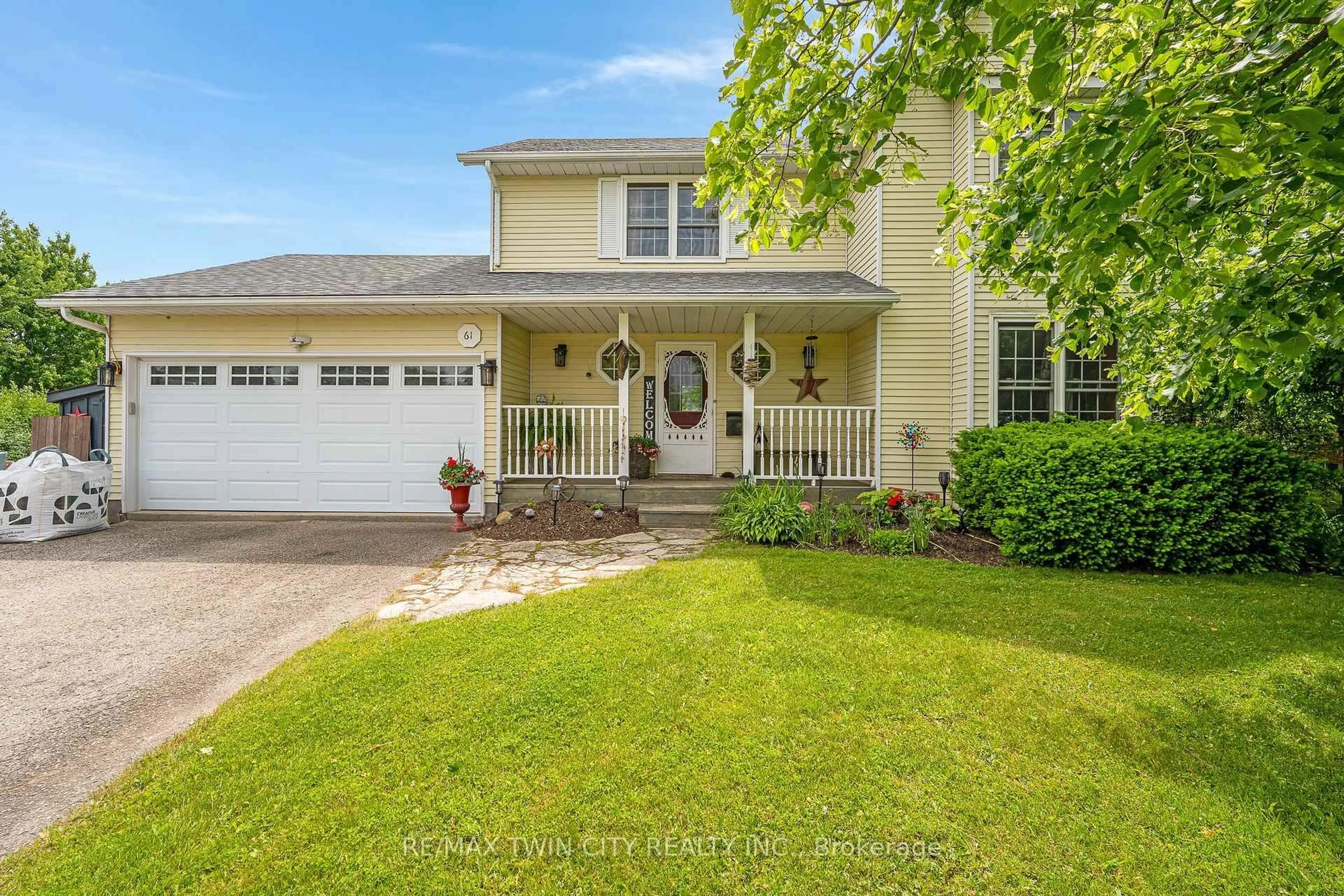 Home with vinyl exterior material, street for 61 Adelaide St, Wellesley Ontario N0B 2A0