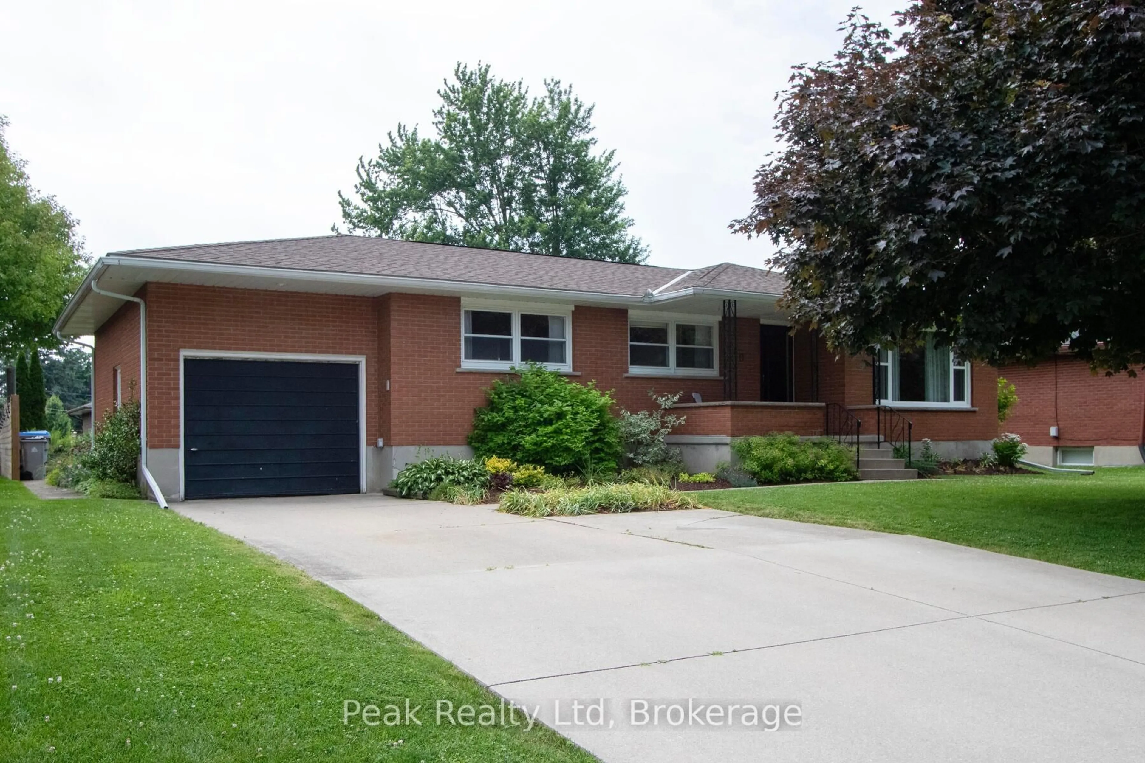 Home with brick exterior material, street for 670 Davidson Ave, North Perth Ontario N4W 3B1