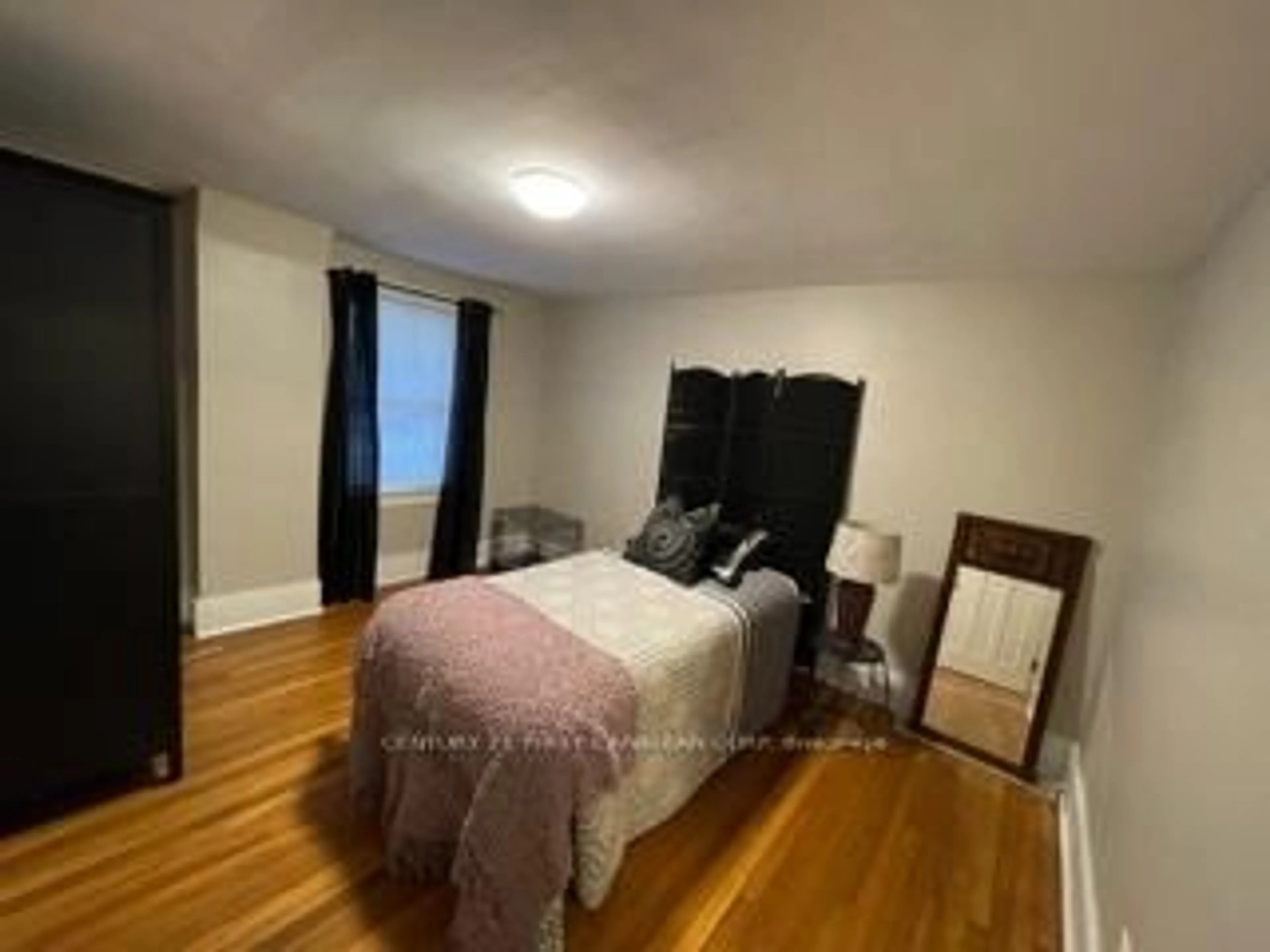 A pic of a room for 204 Selkirk St, Chatham-Kent Ontario N7L 1Z4