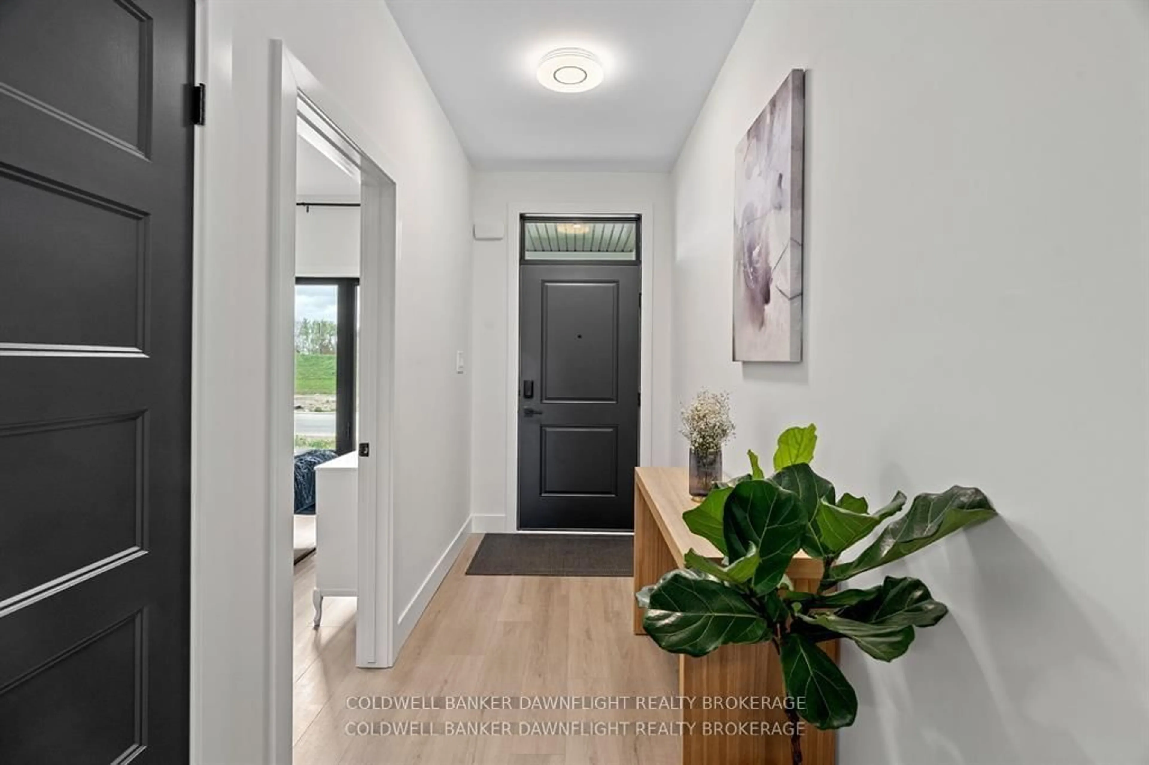 Indoor entryway for 171 GREENE St, South Huron Ontario N0M 1S3
